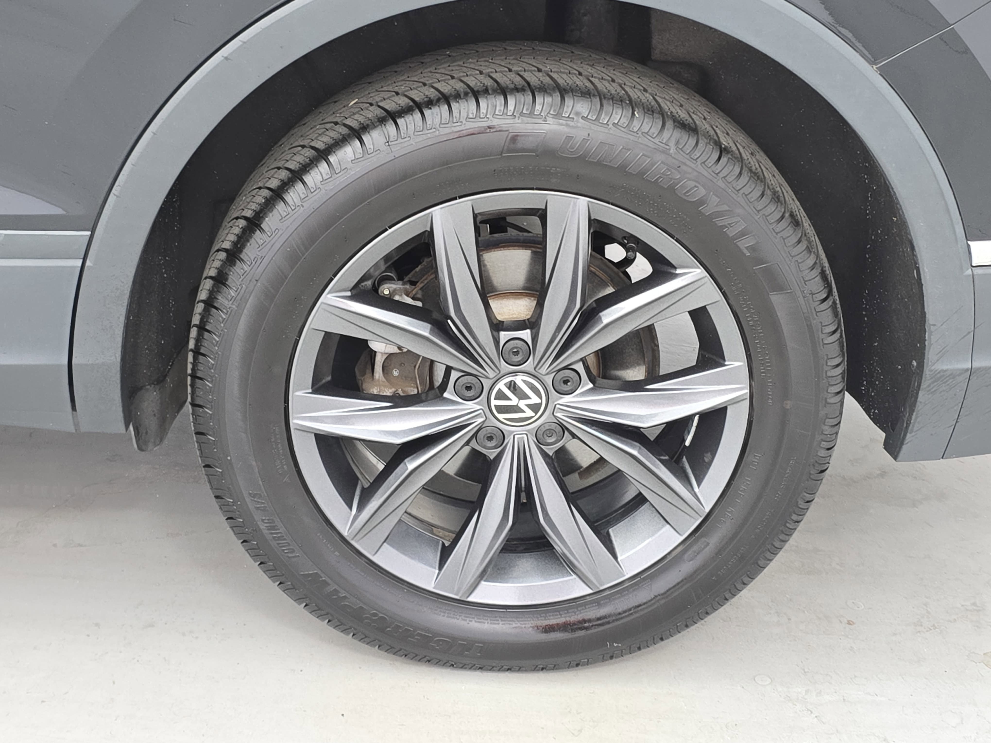 2022 Volkswagen Tiguan SE