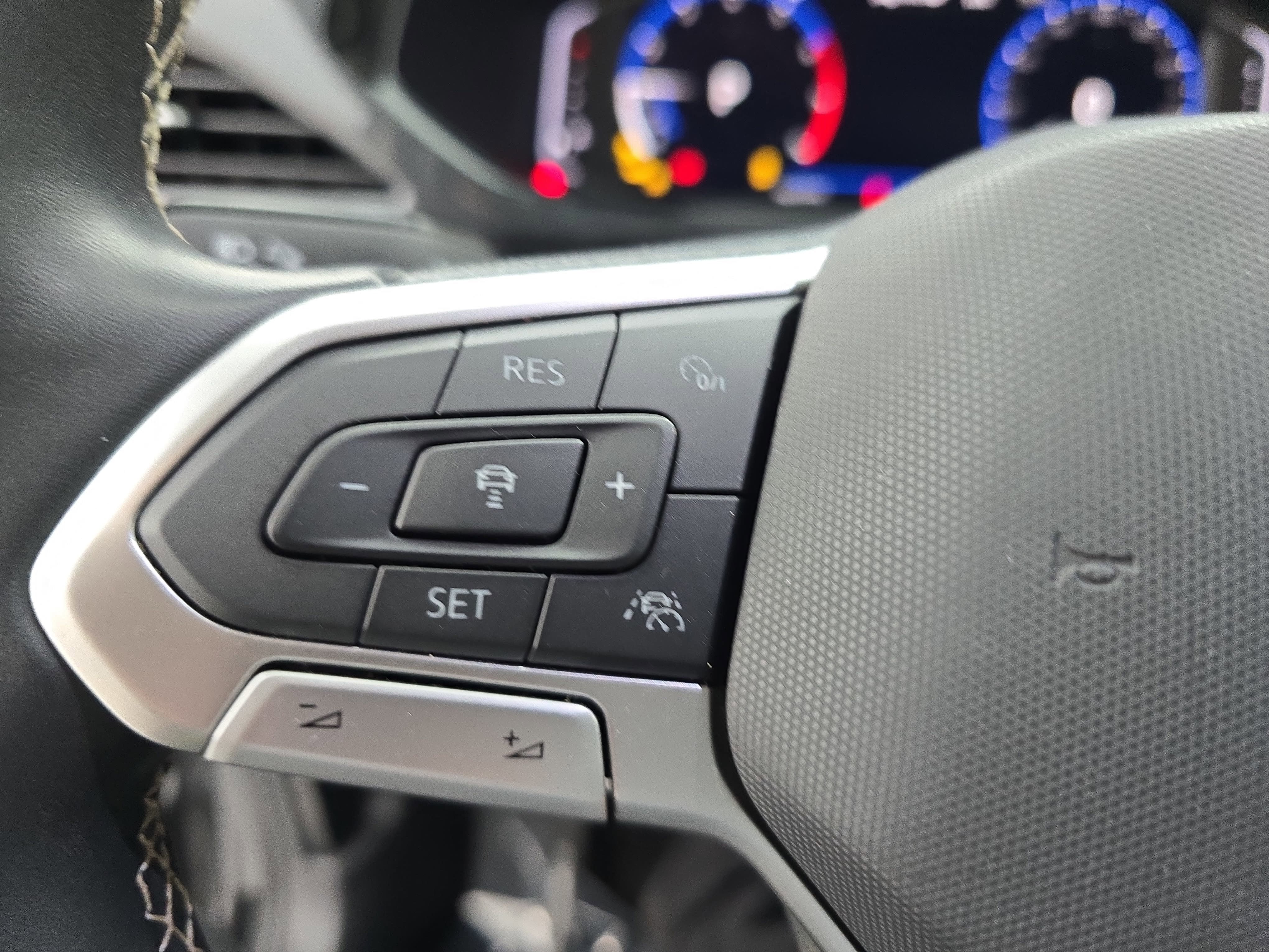 2022 Volkswagen Taos SEL