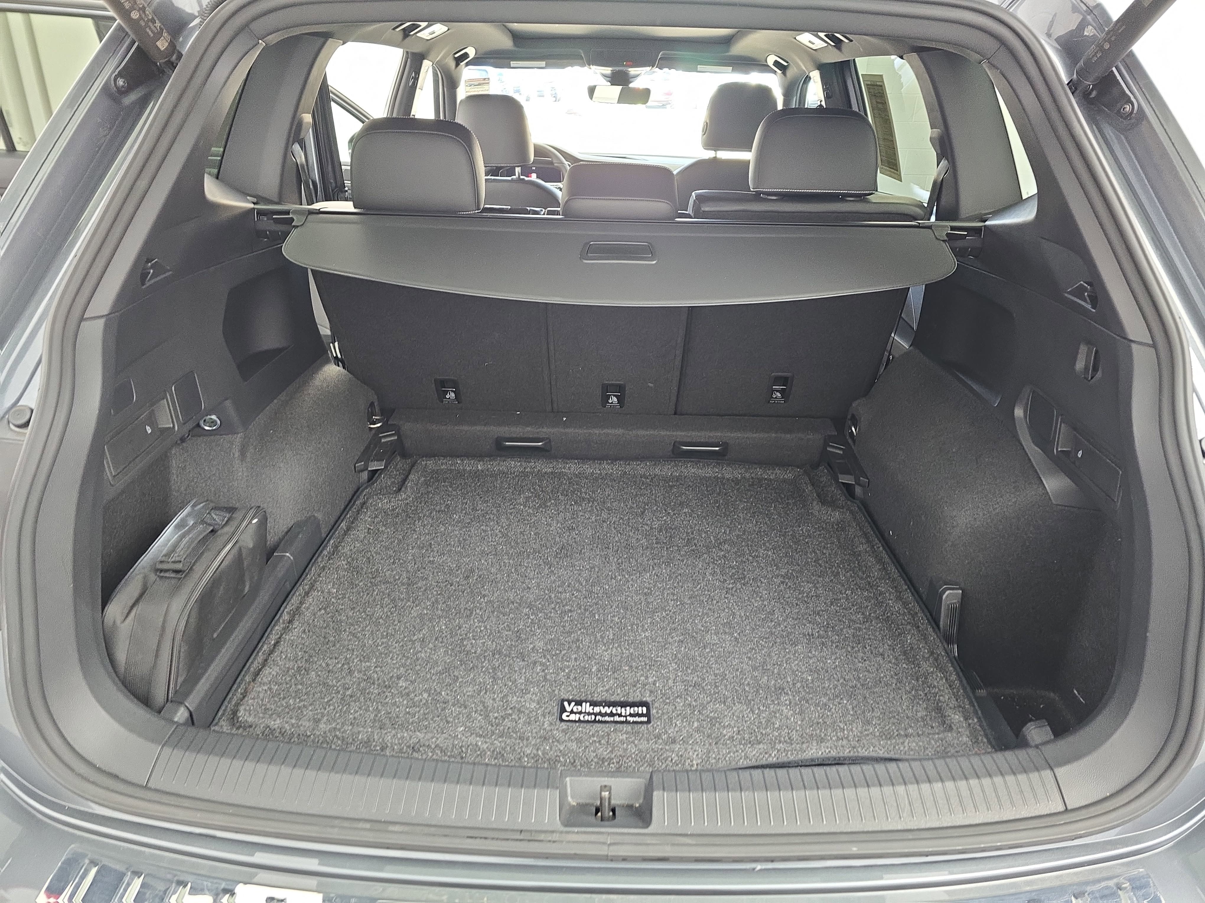 2024 Volkswagen Tiguan SEL R-Line