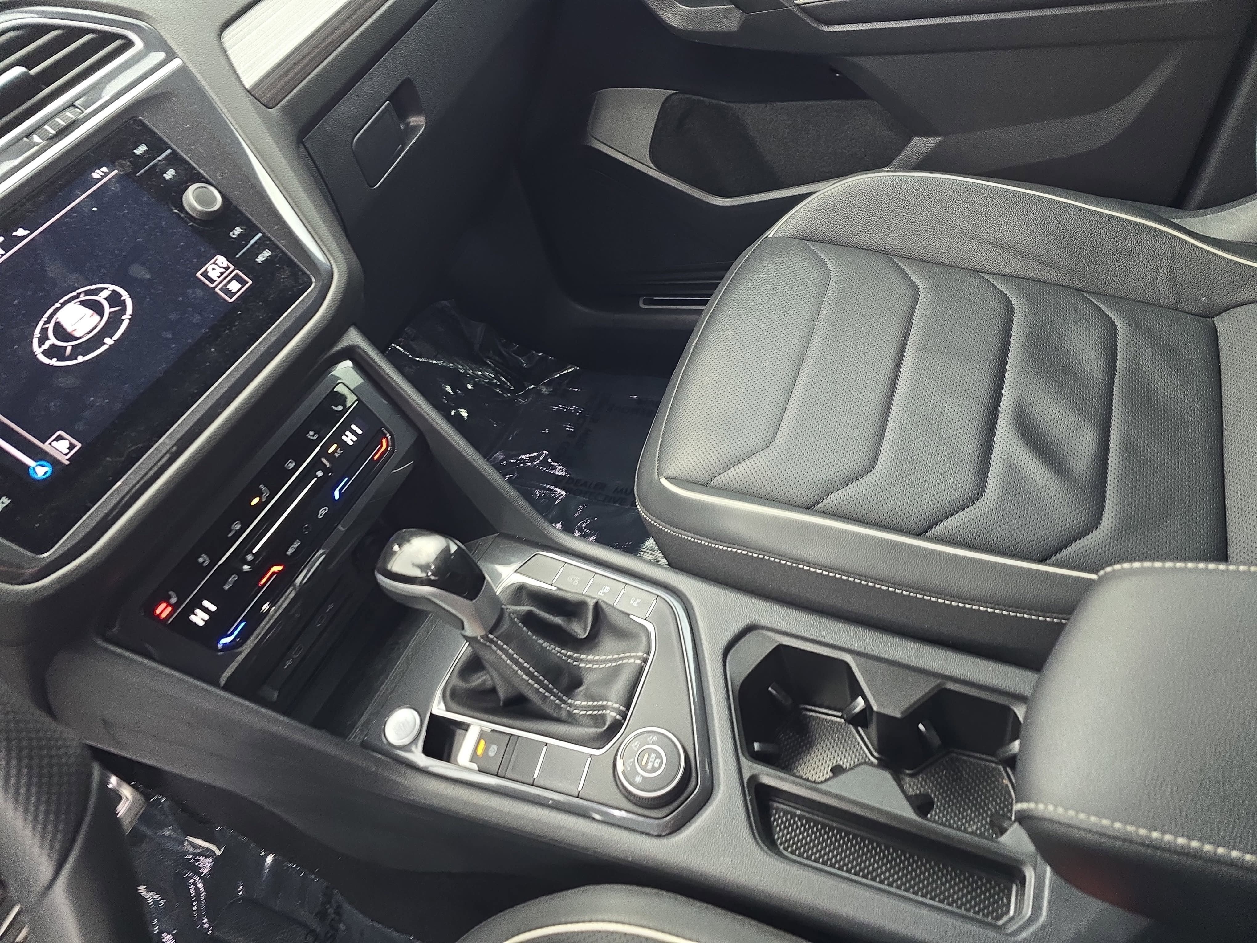 2024 Volkswagen Tiguan SEL R-Line