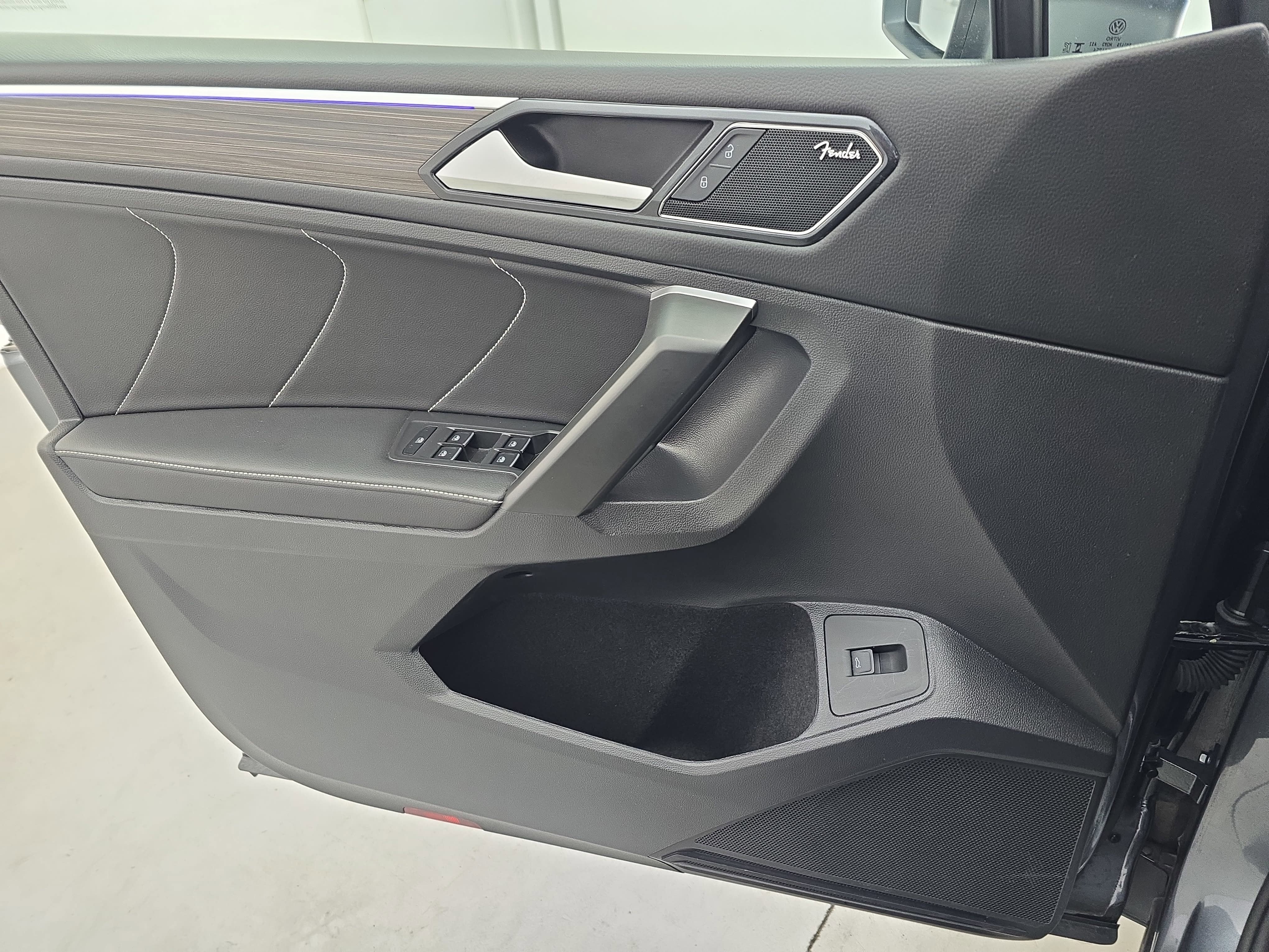 2024 Volkswagen Tiguan SEL R-Line