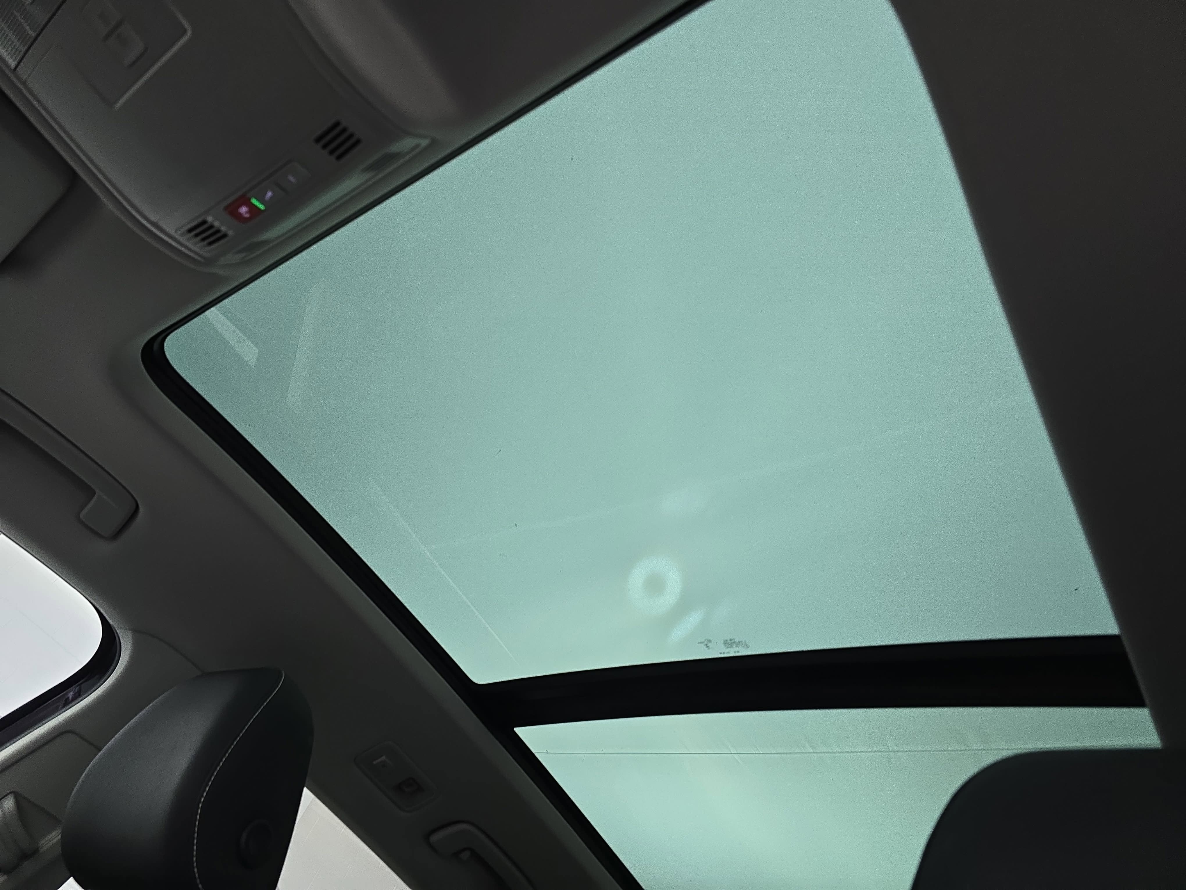 2023 Volkswagen Taos SEL