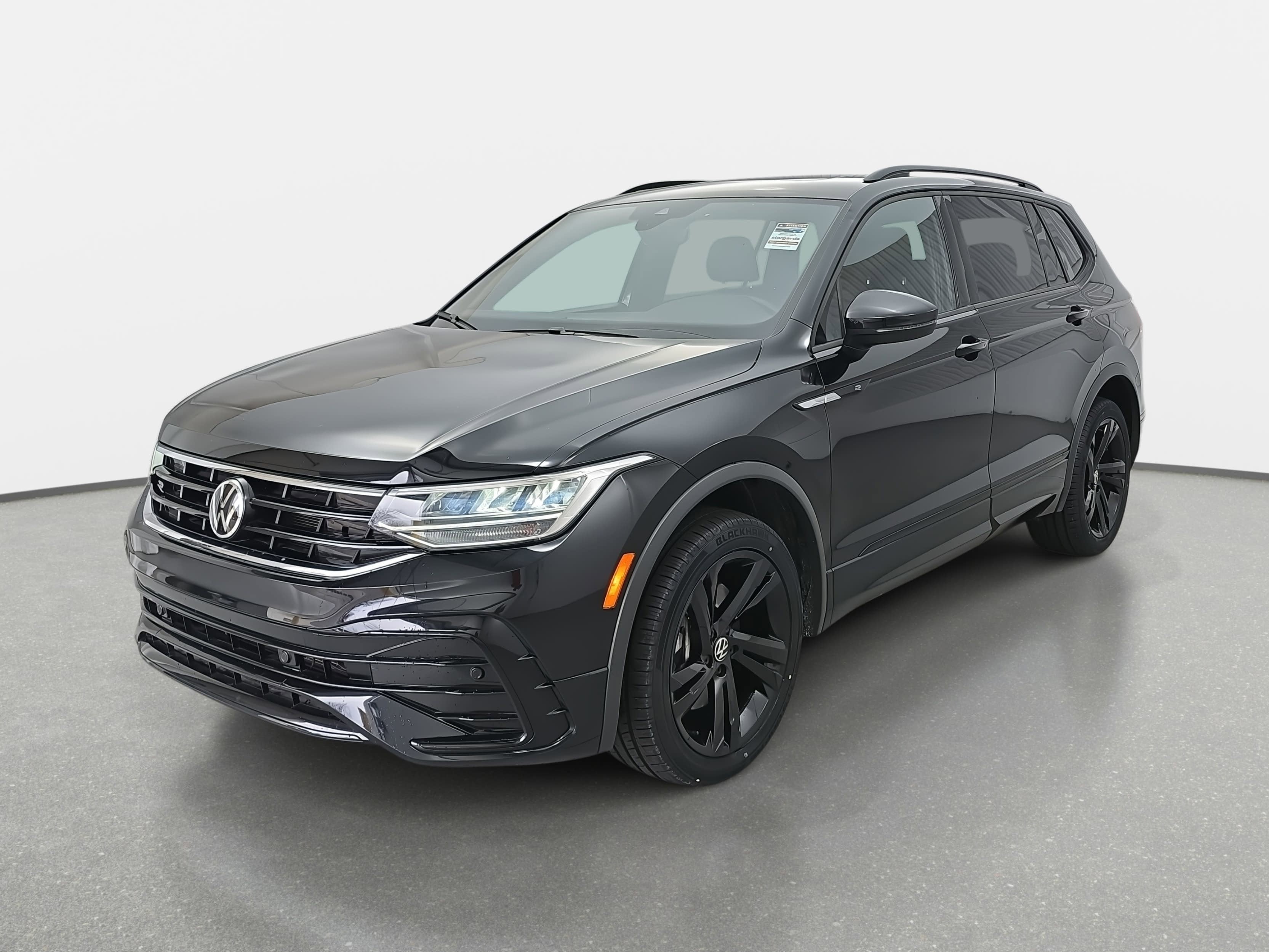2024 Volkswagen Tiguan SE R-Line Black