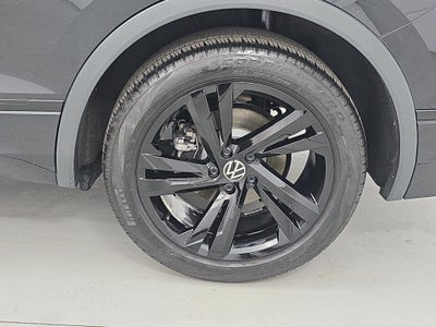 2024 Volkswagen Tiguan SE R-Line Black