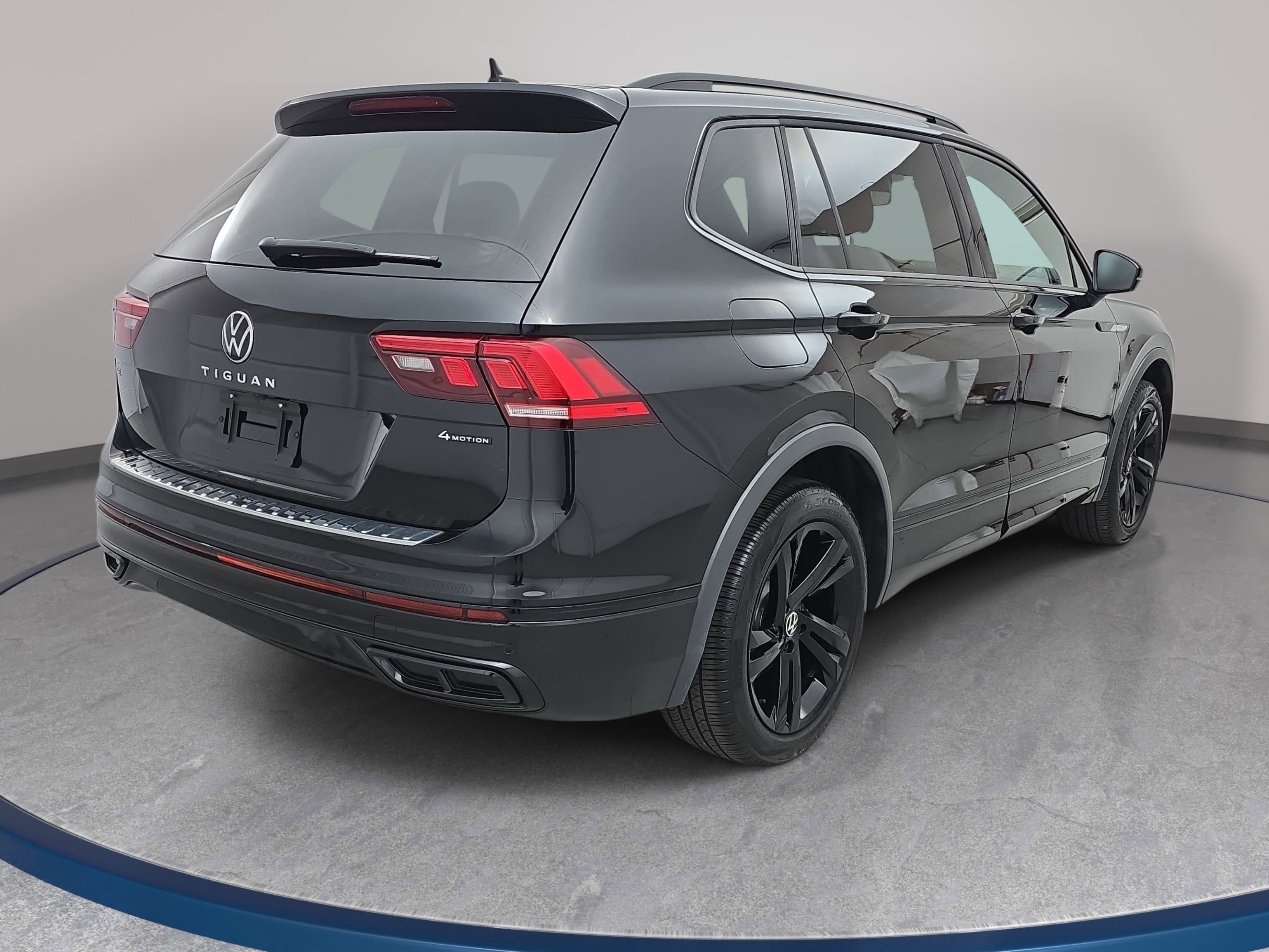 2024 Volkswagen Tiguan SE R-Line Black