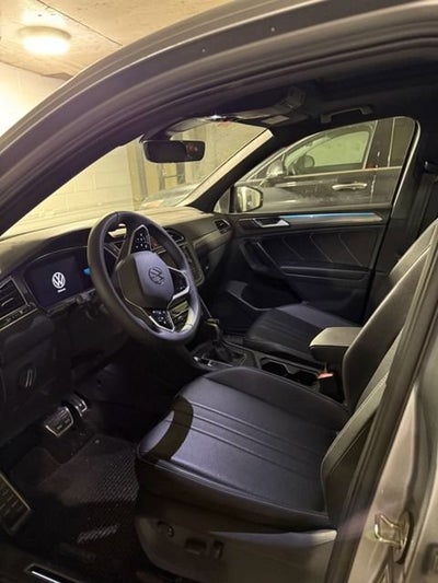2022 Volkswagen Tiguan SE R-Line Black