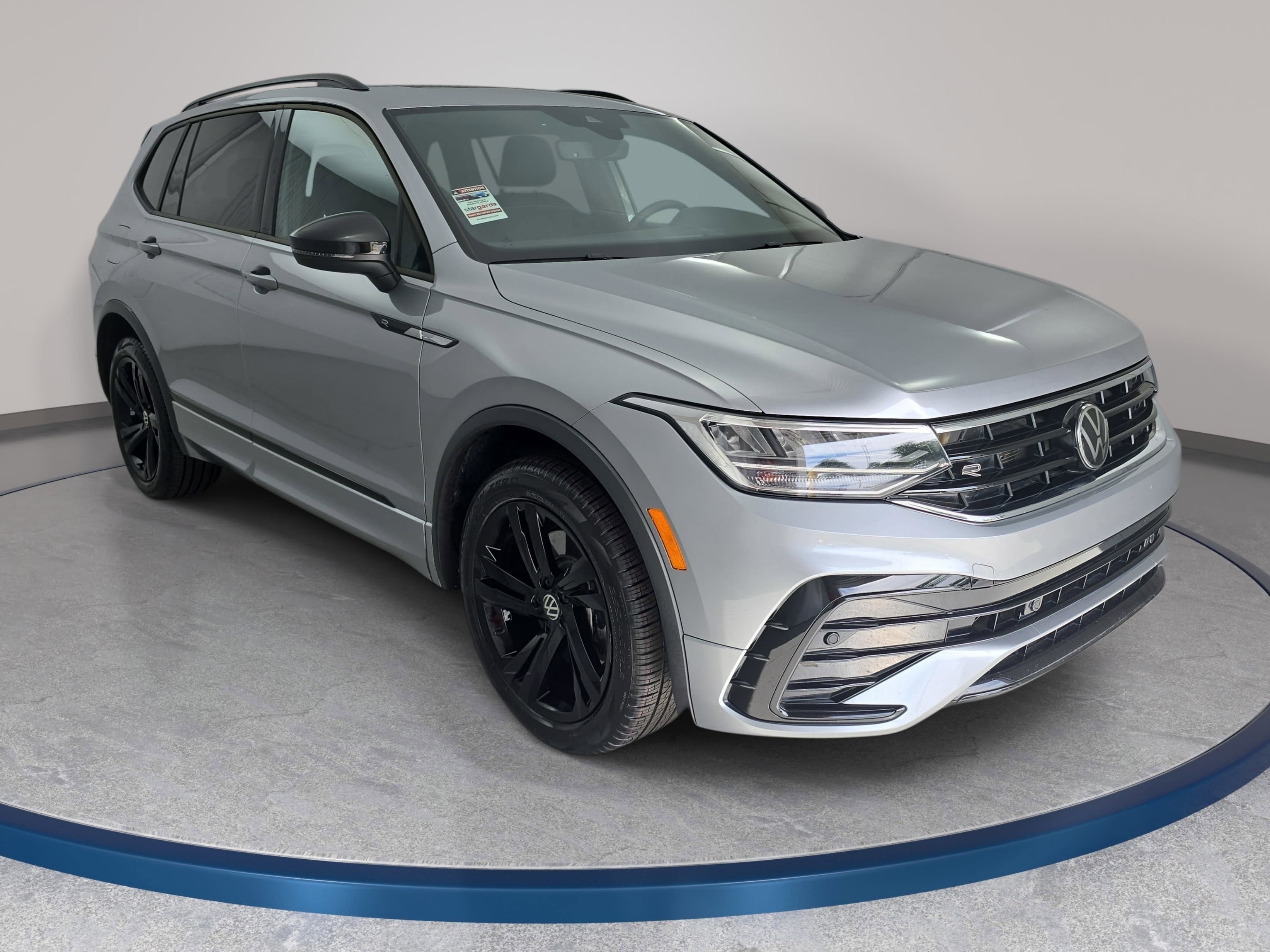 2023 Volkswagen Tiguan SE R-Line Black