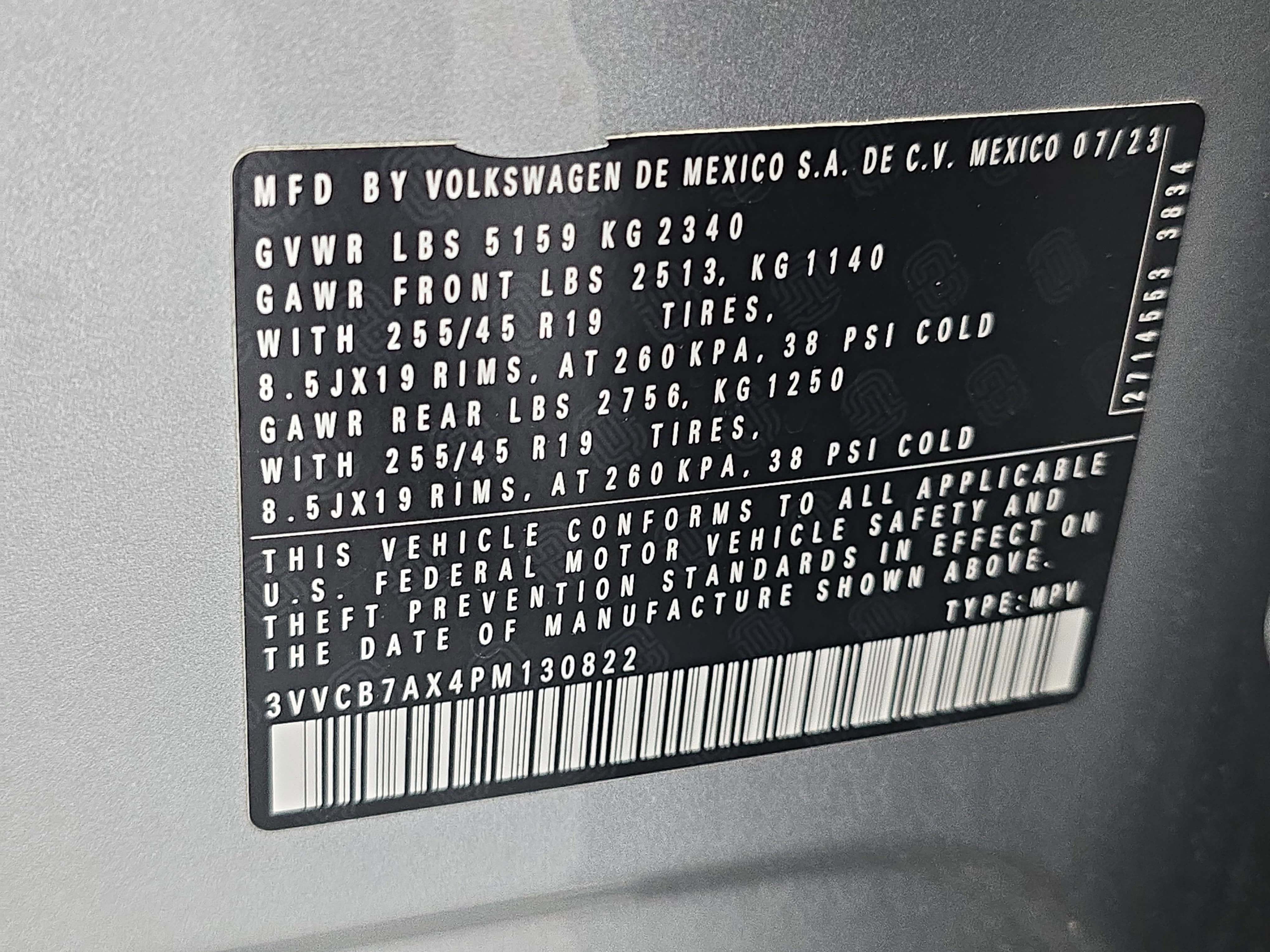 2023 Volkswagen Tiguan SE R-Line Black