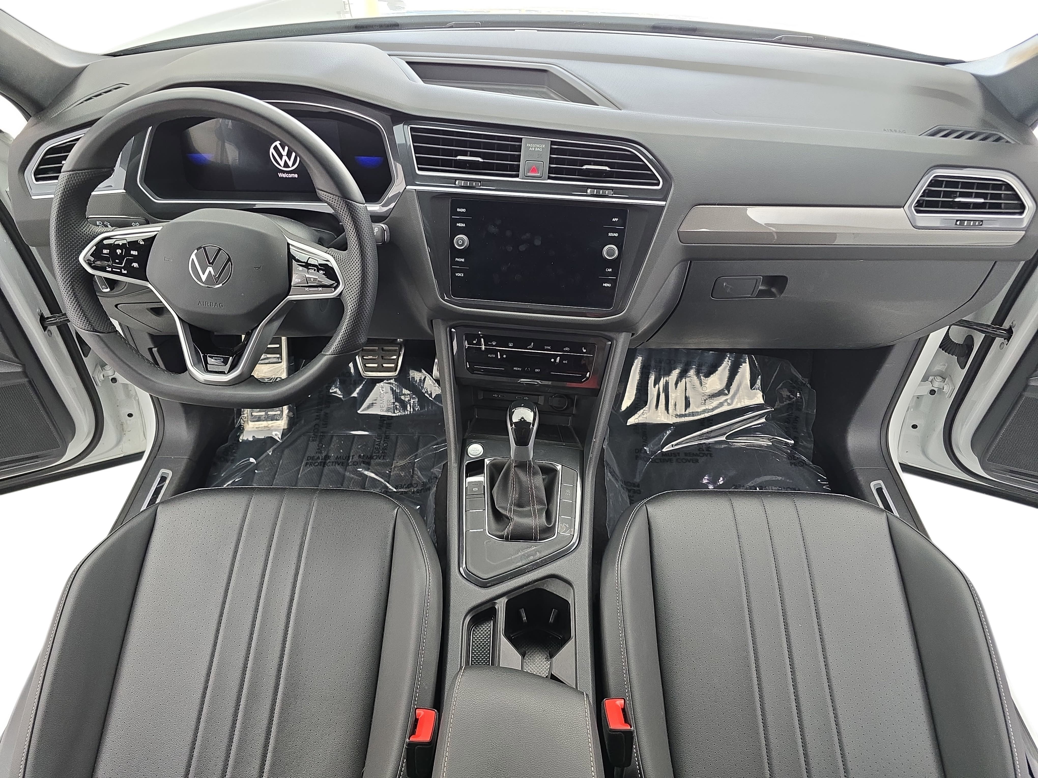 2024 Volkswagen Tiguan SE R-Line Black