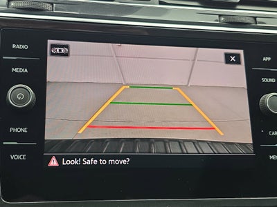 2023 Volkswagen Tiguan SE R-Line Black