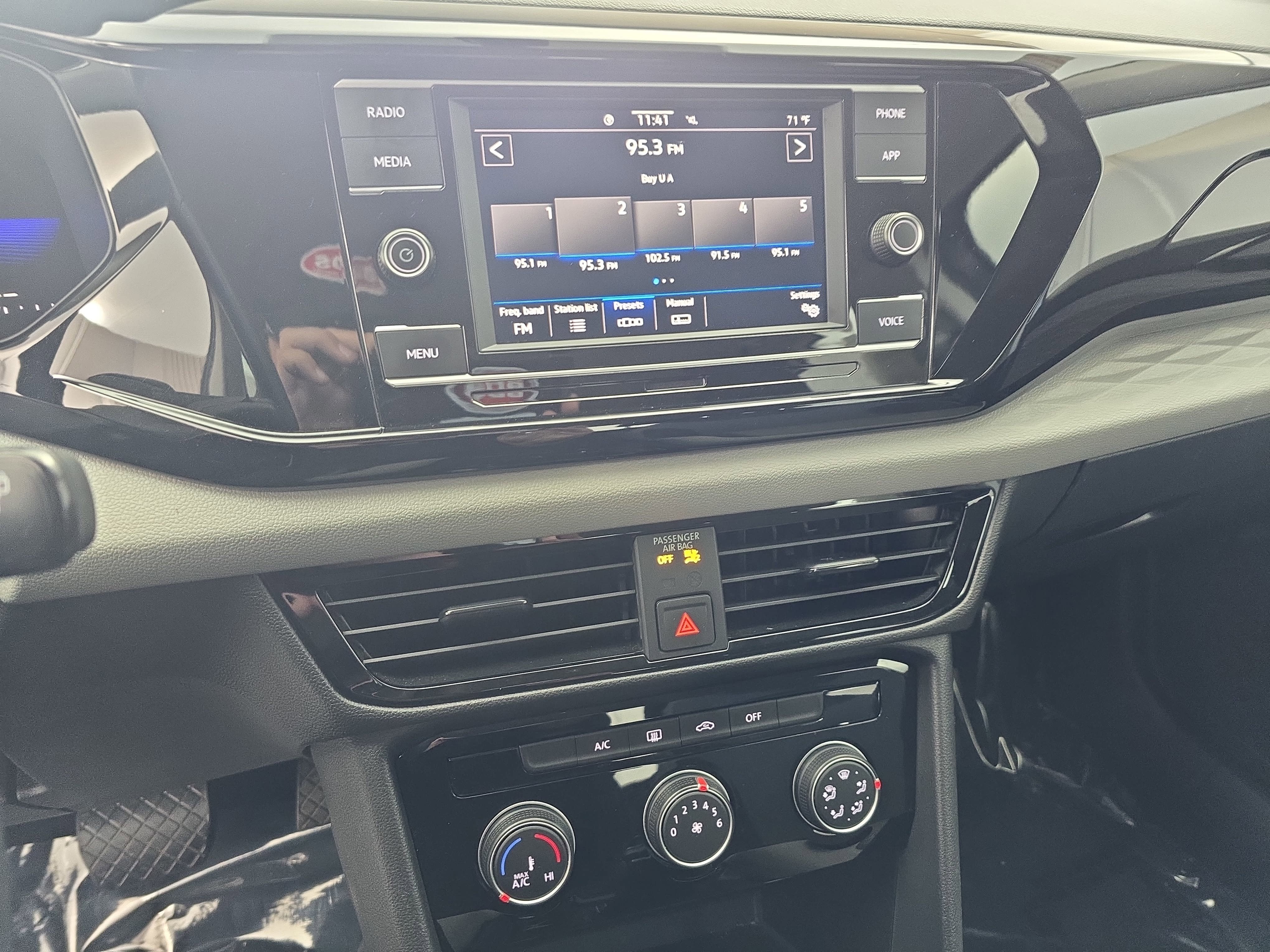 2023 Volkswagen Taos S