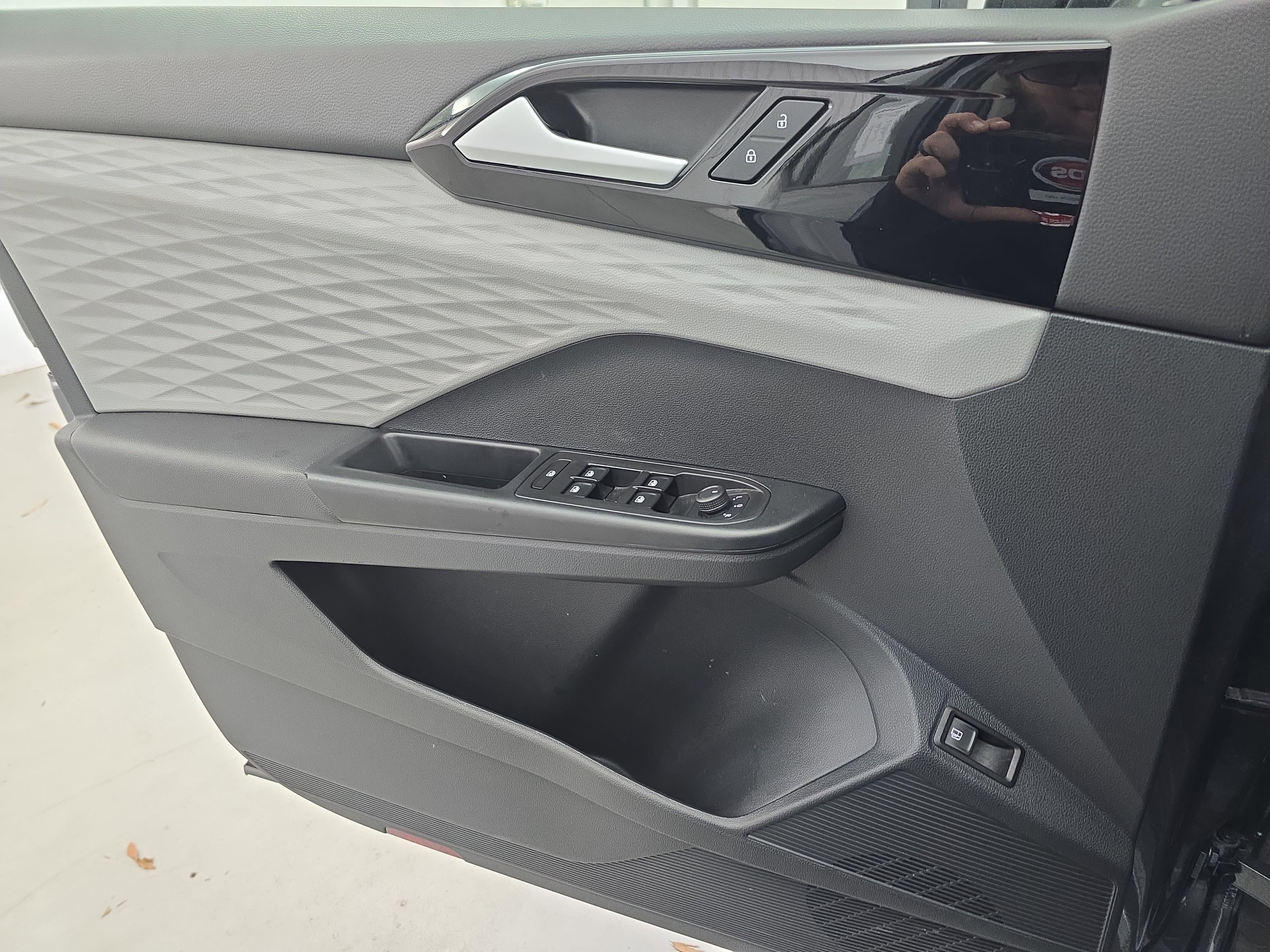 2023 Volkswagen Taos S