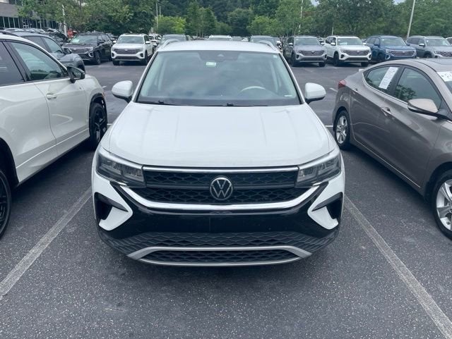 2023 Volkswagen Taos SE