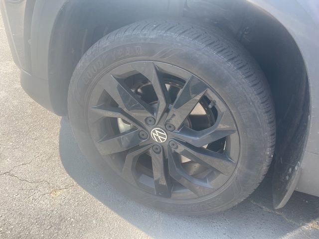 2022 Volkswagen Taos SE