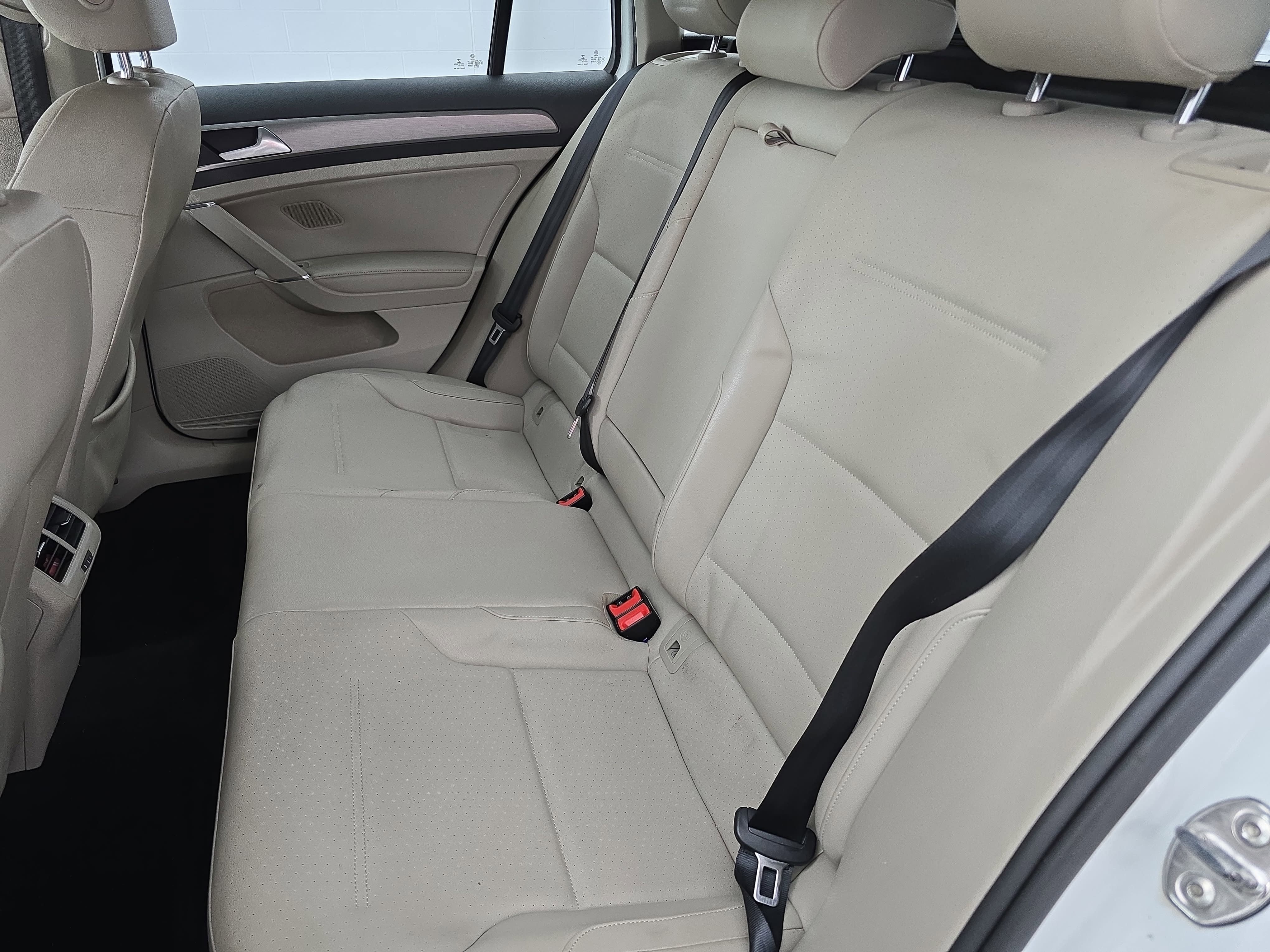 2015 Volkswagen Golf SportWagen TSI S