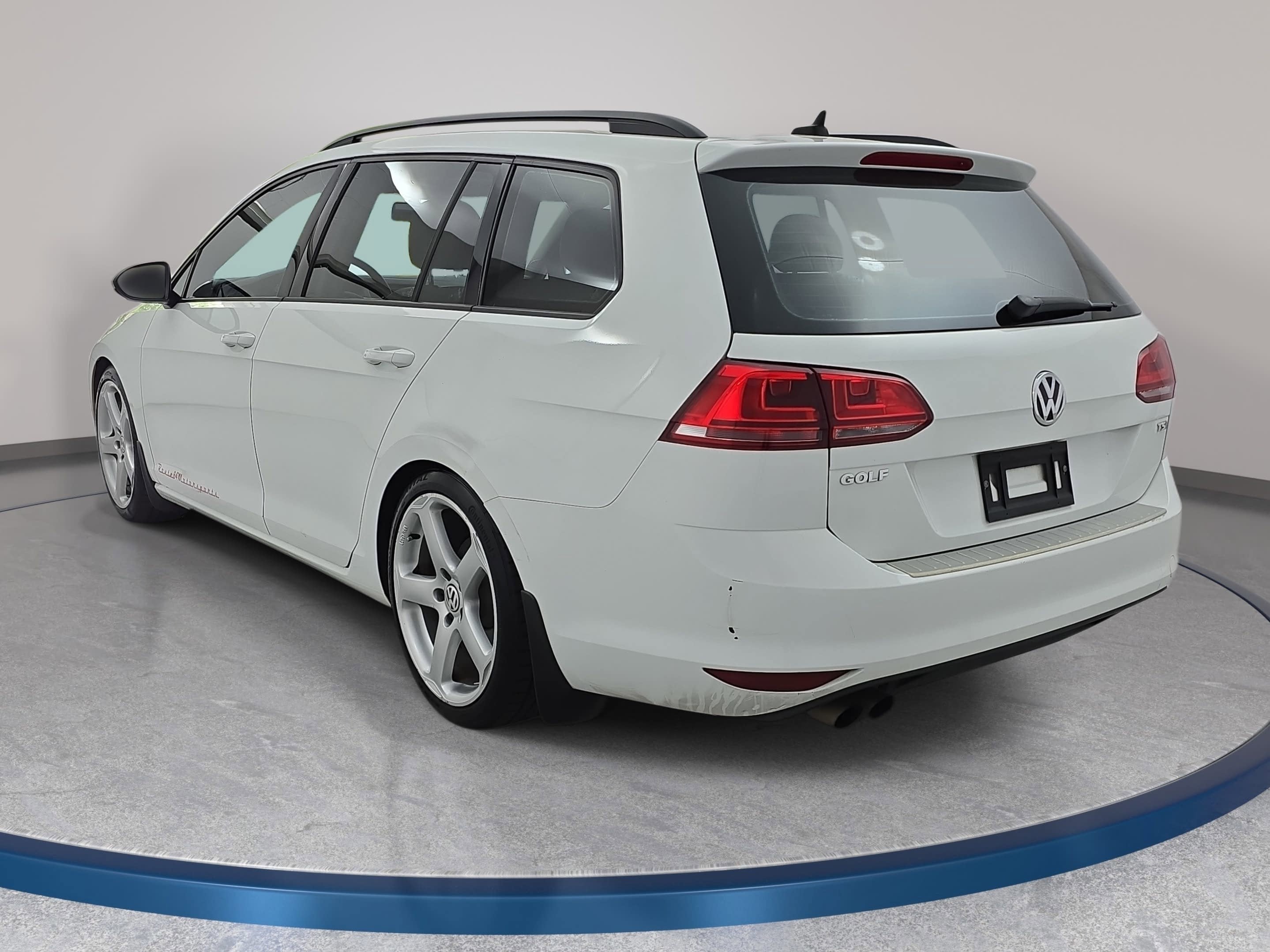 2015 Volkswagen Golf SportWagen TSI S