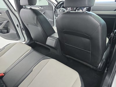 2019 Volkswagen Jetta R-Line