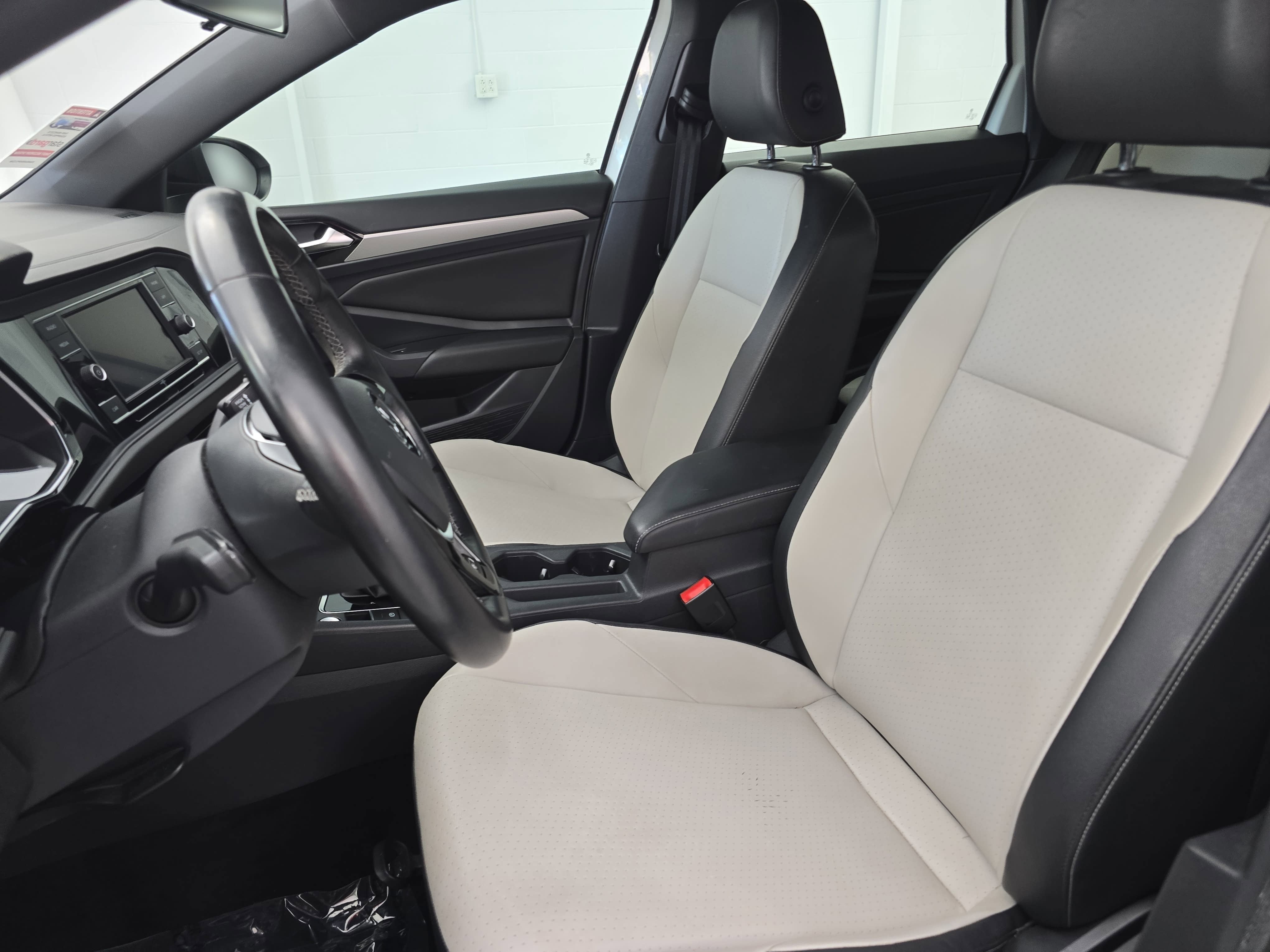 2019 Volkswagen Jetta R-Line
