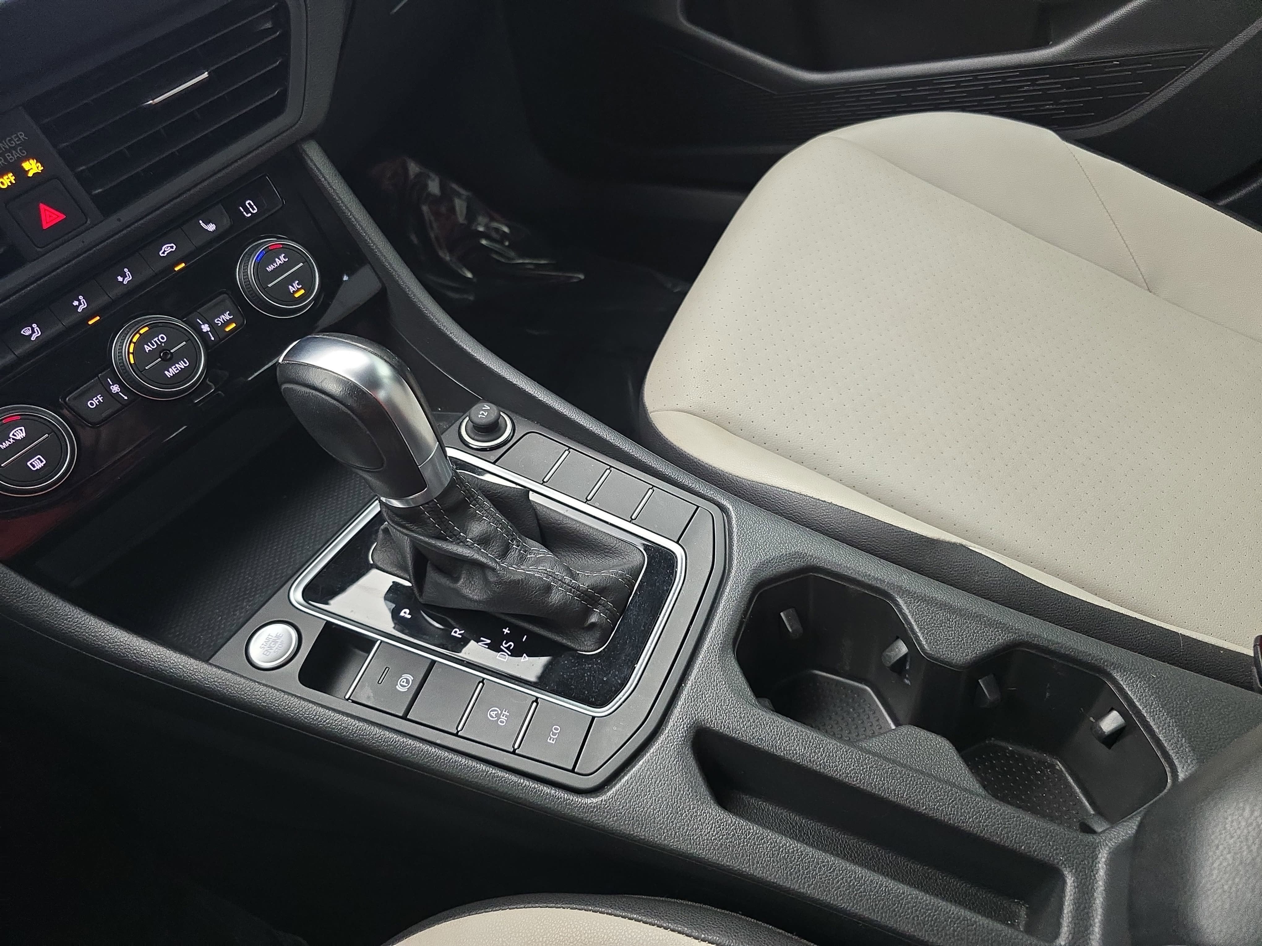 2019 Volkswagen Jetta R-Line