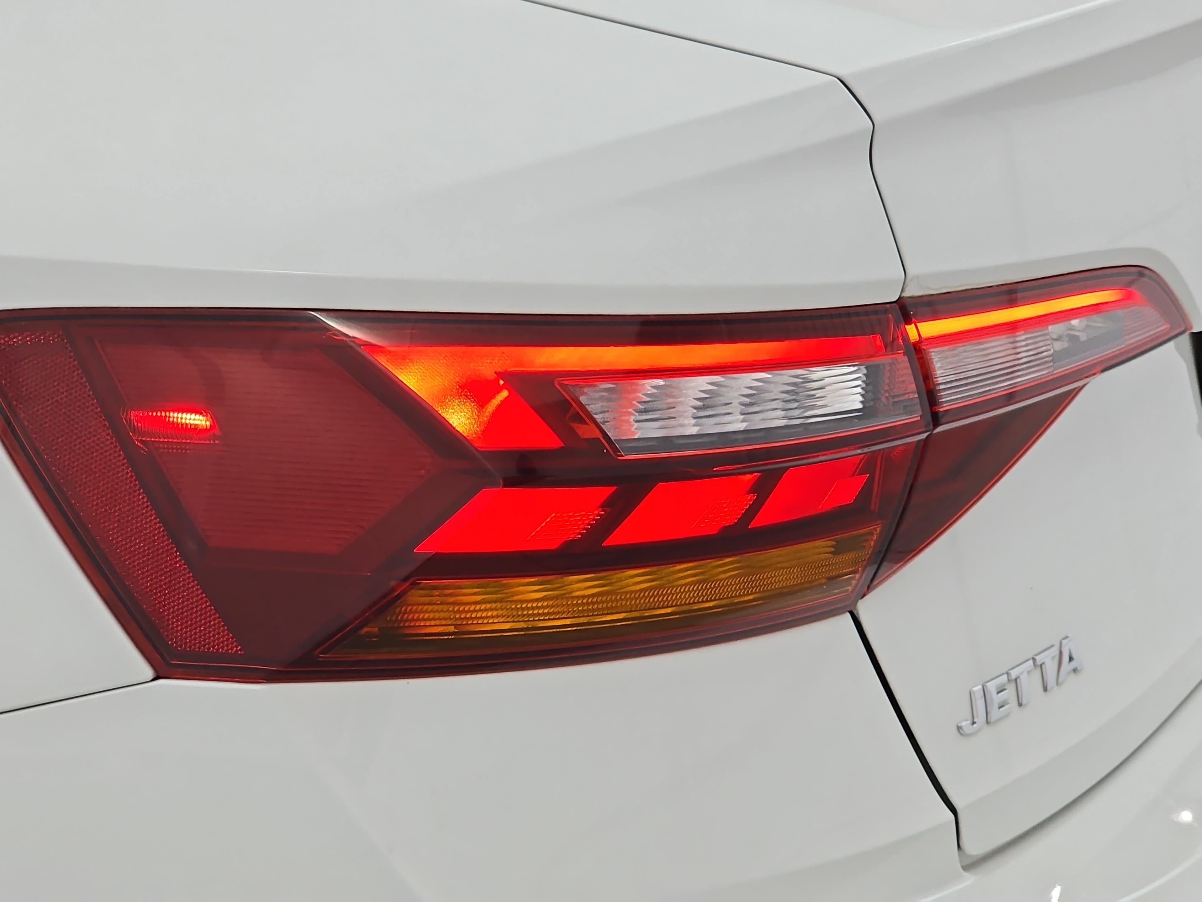 2019 Volkswagen Jetta R-Line