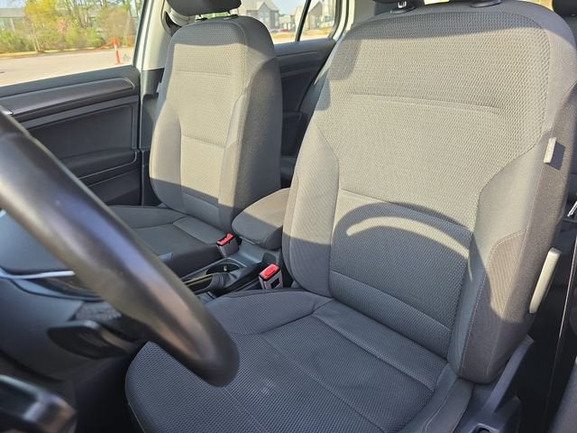 2018 Volkswagen Golf S