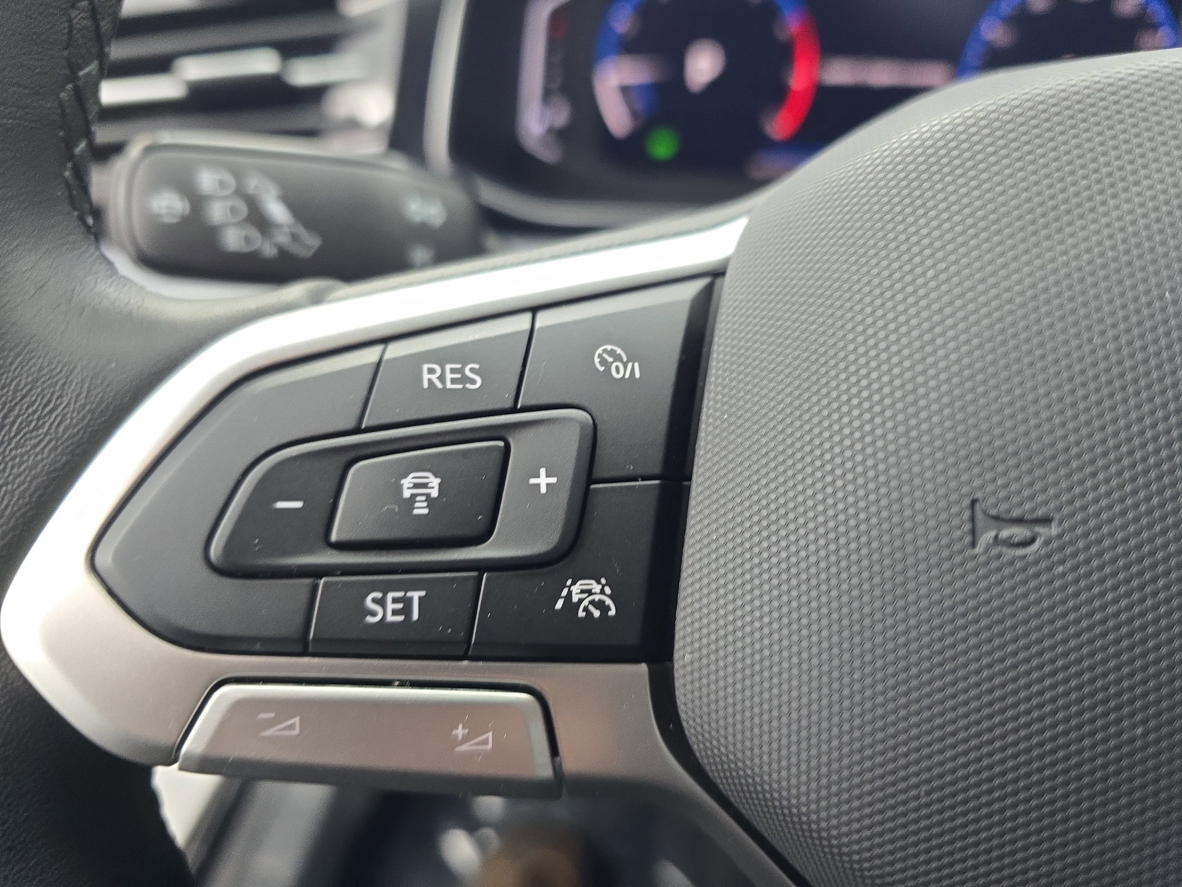 2025 Volkswagen Jetta SEL