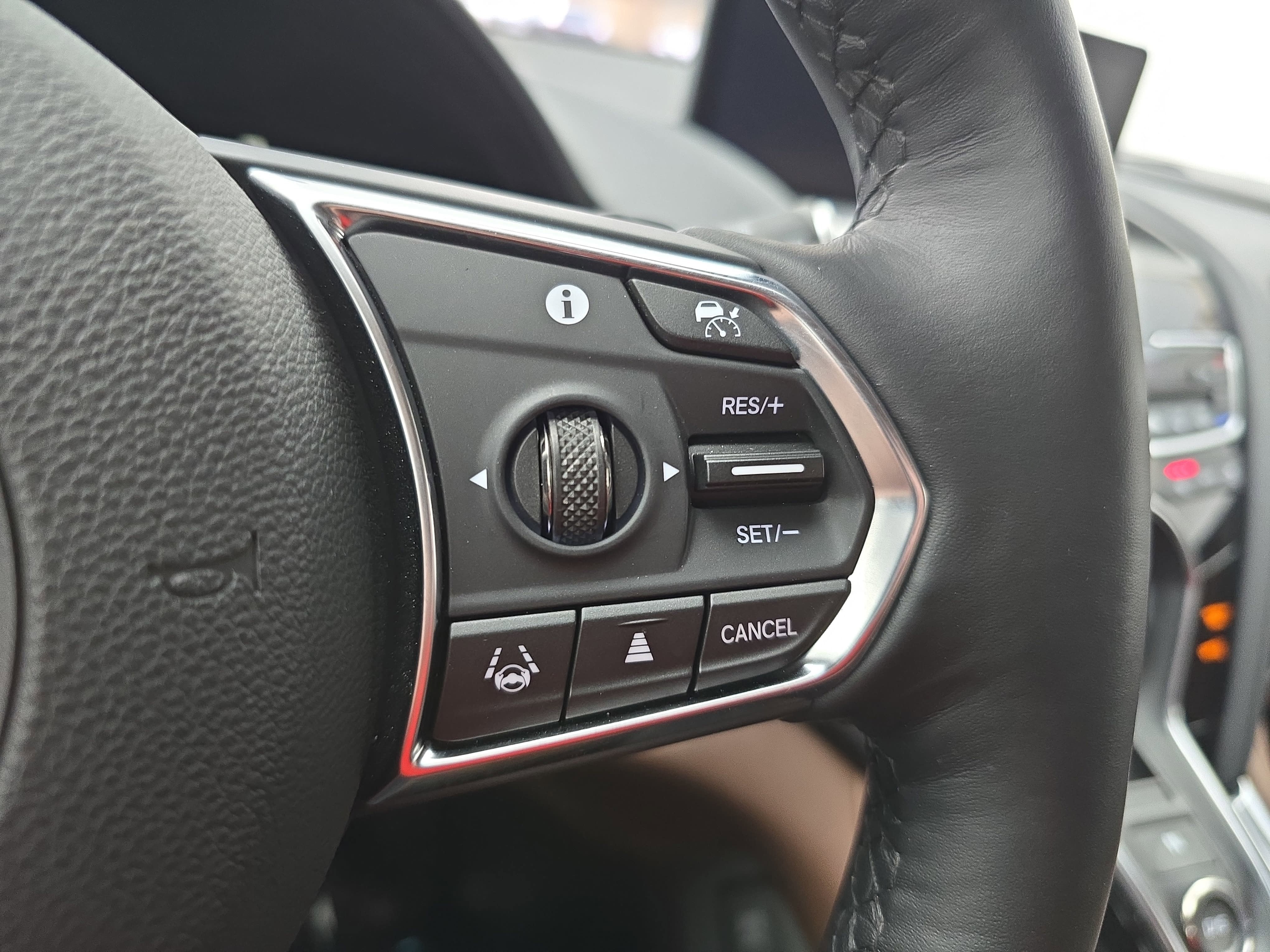 2025 Acura RDX w/Advance Package