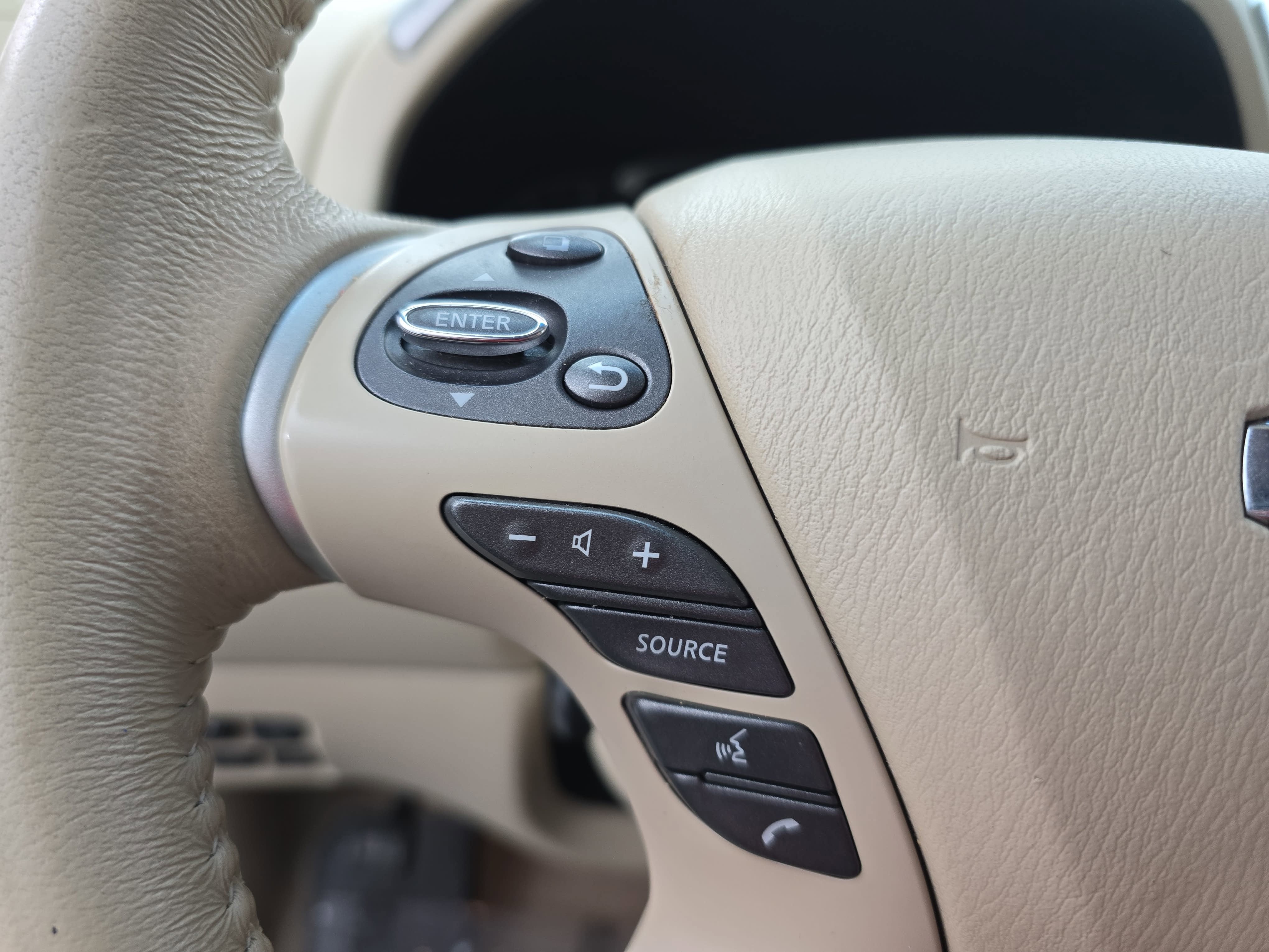 2015 Nissan Pathfinder Platinum