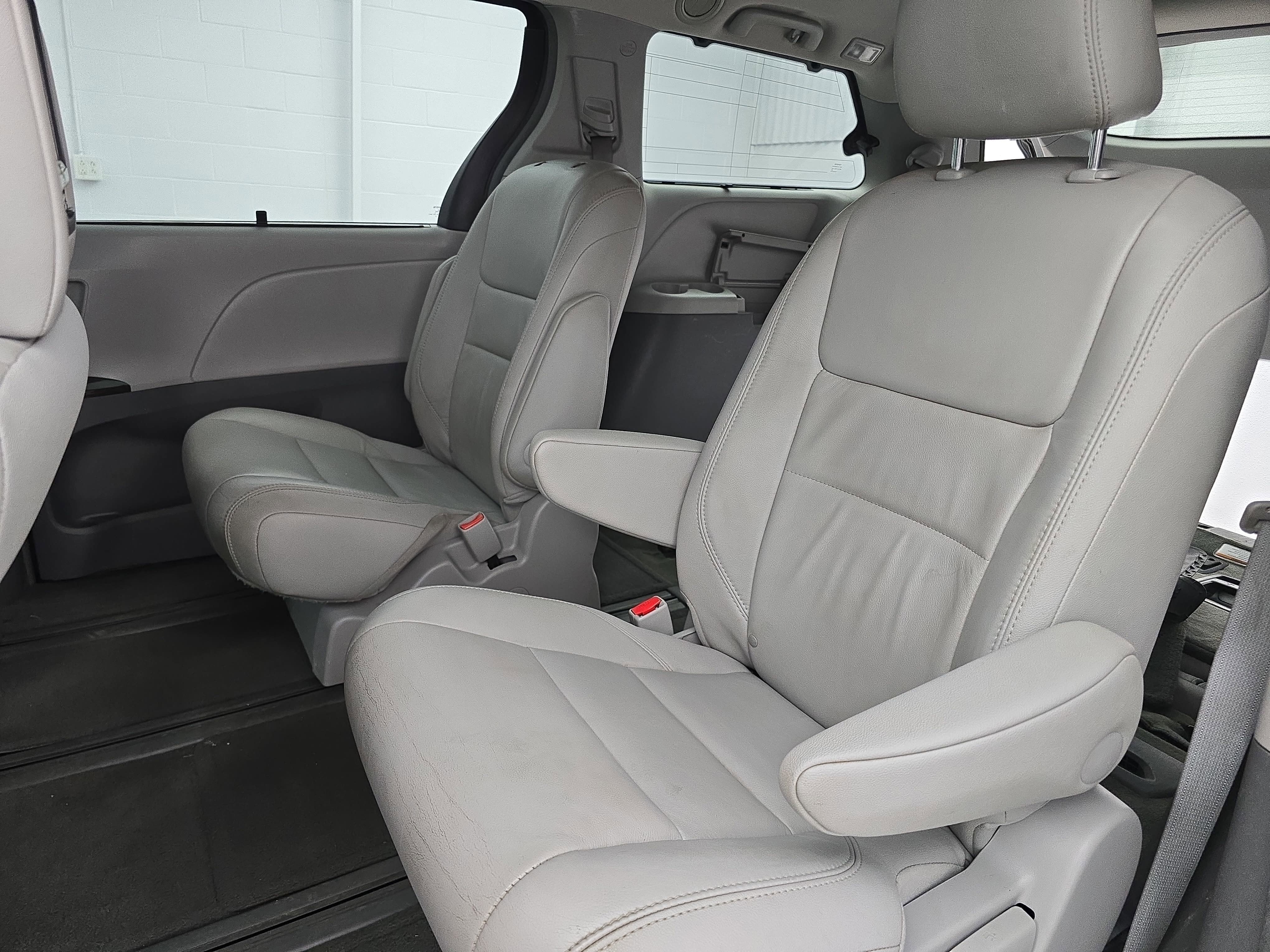 2015 Toyota Sienna XLE
