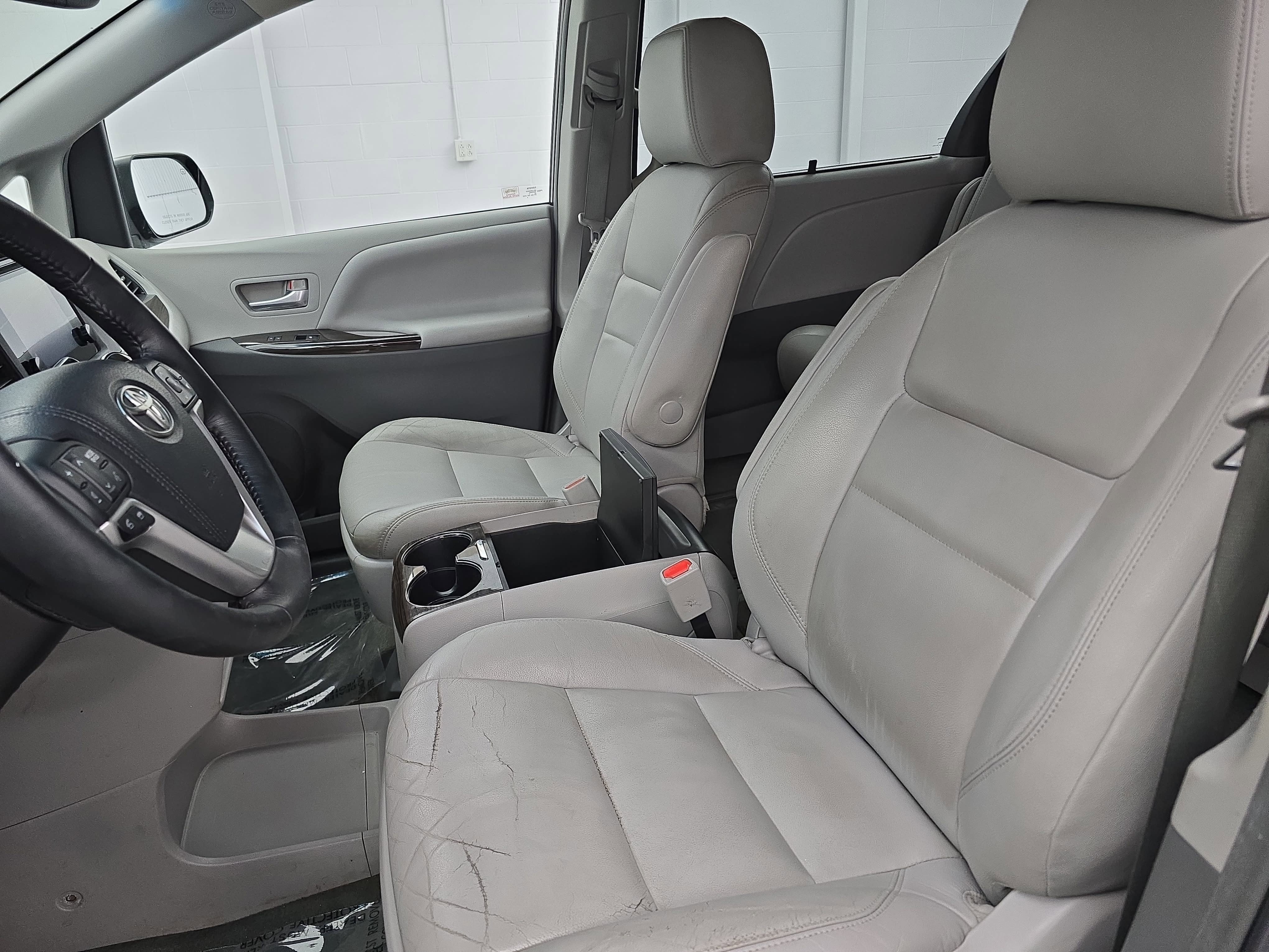2015 Toyota Sienna XLE
