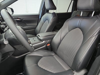 2023 Toyota Highlander XSE