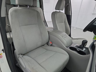 2015 Toyota Highlander LE