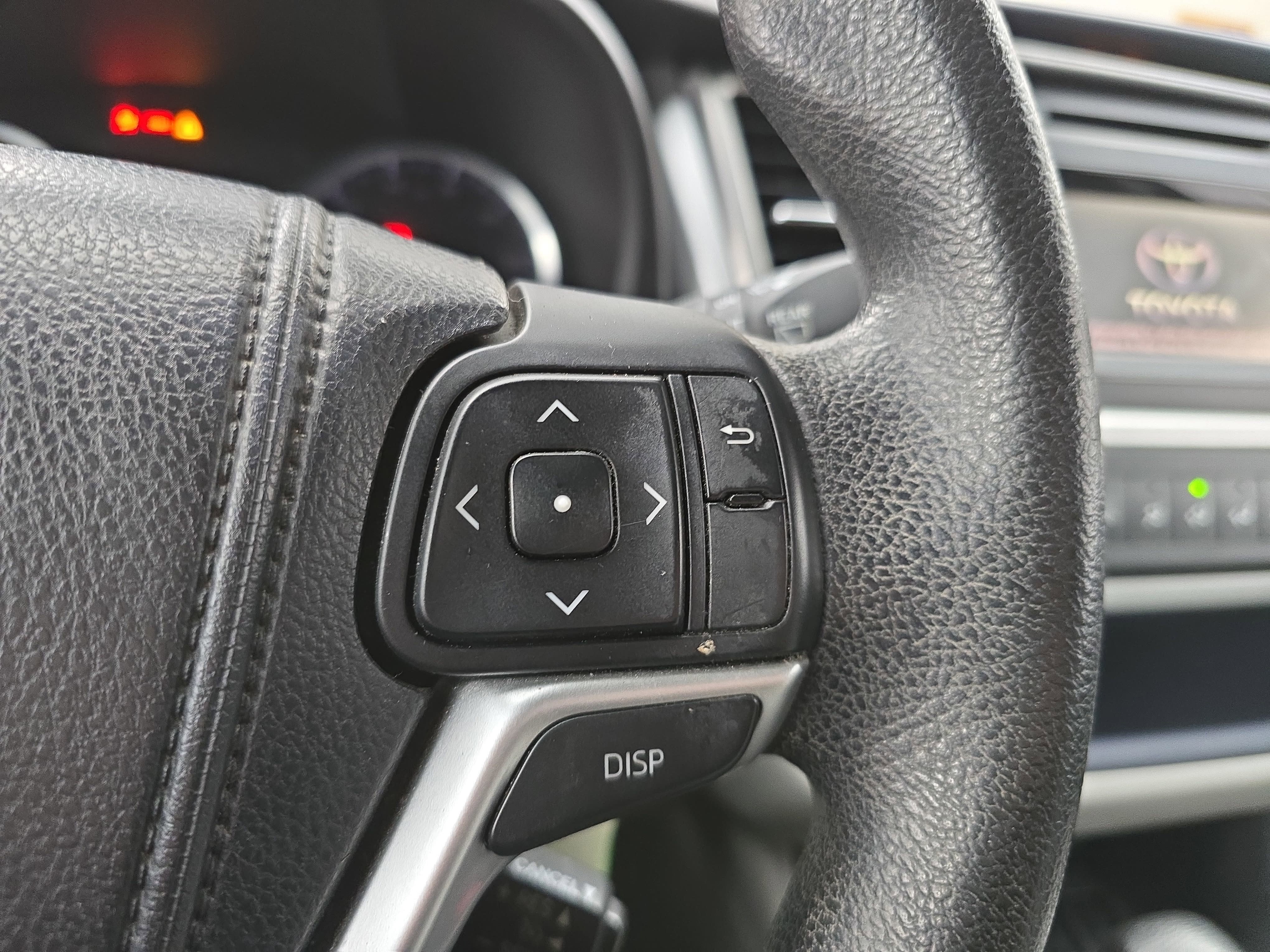 2015 Toyota Highlander LE