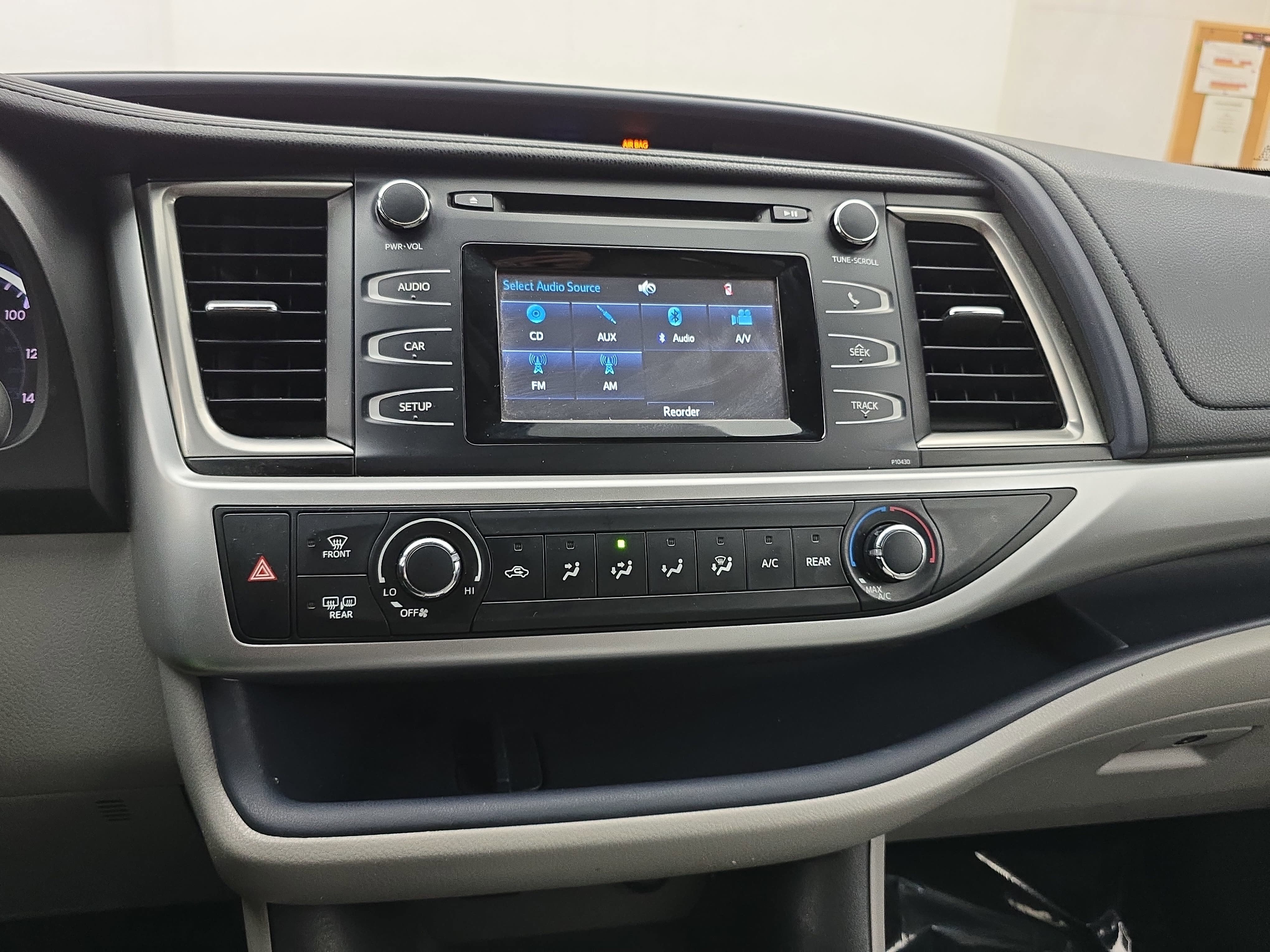 2015 Toyota Highlander LE