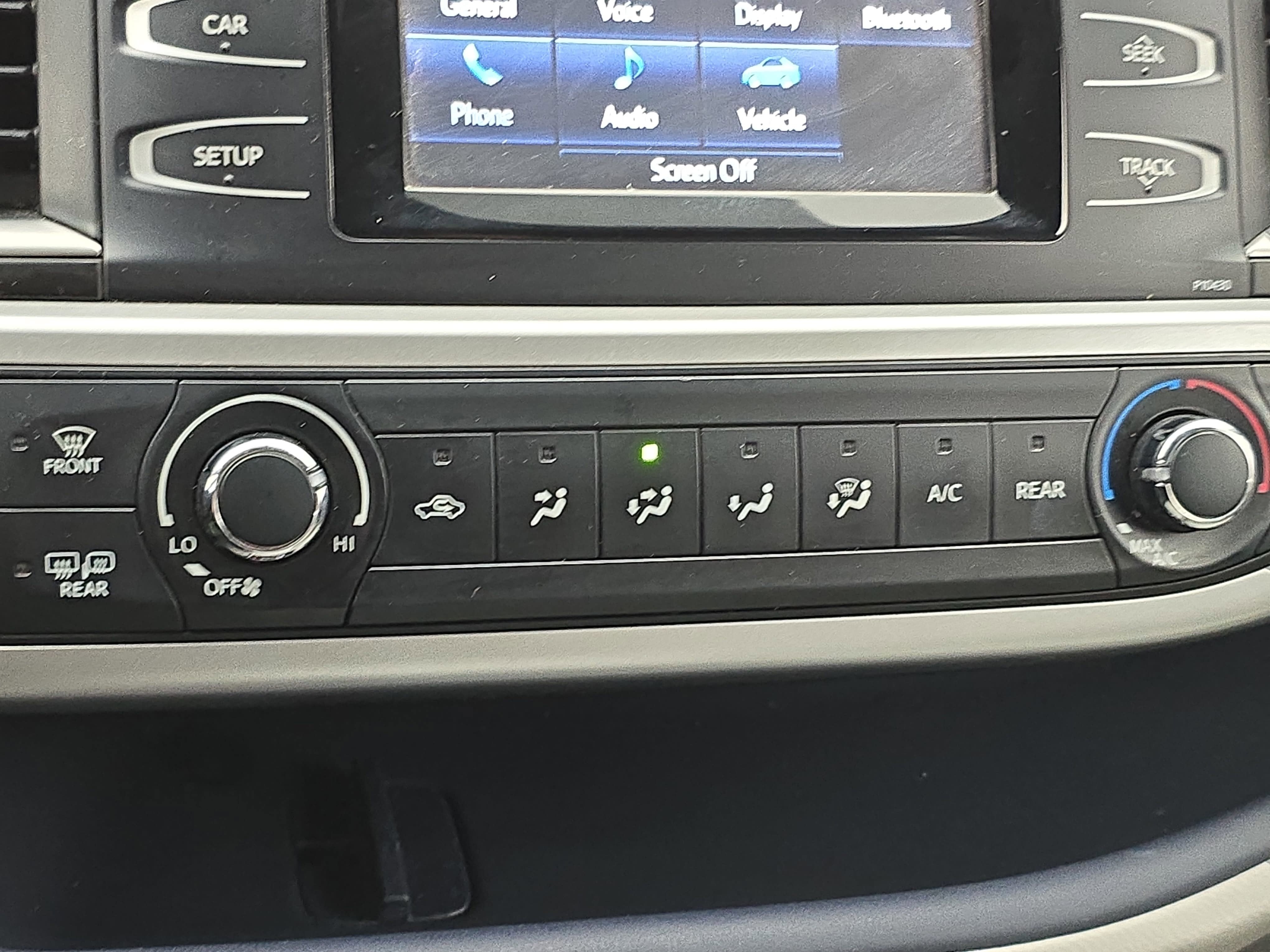 2015 Toyota Highlander LE