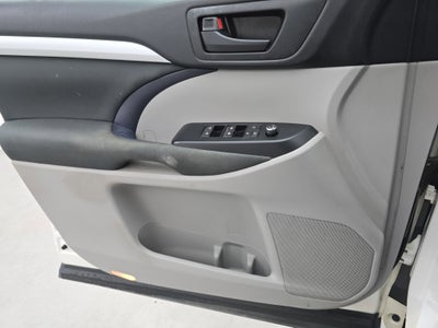 2015 Toyota Highlander LE