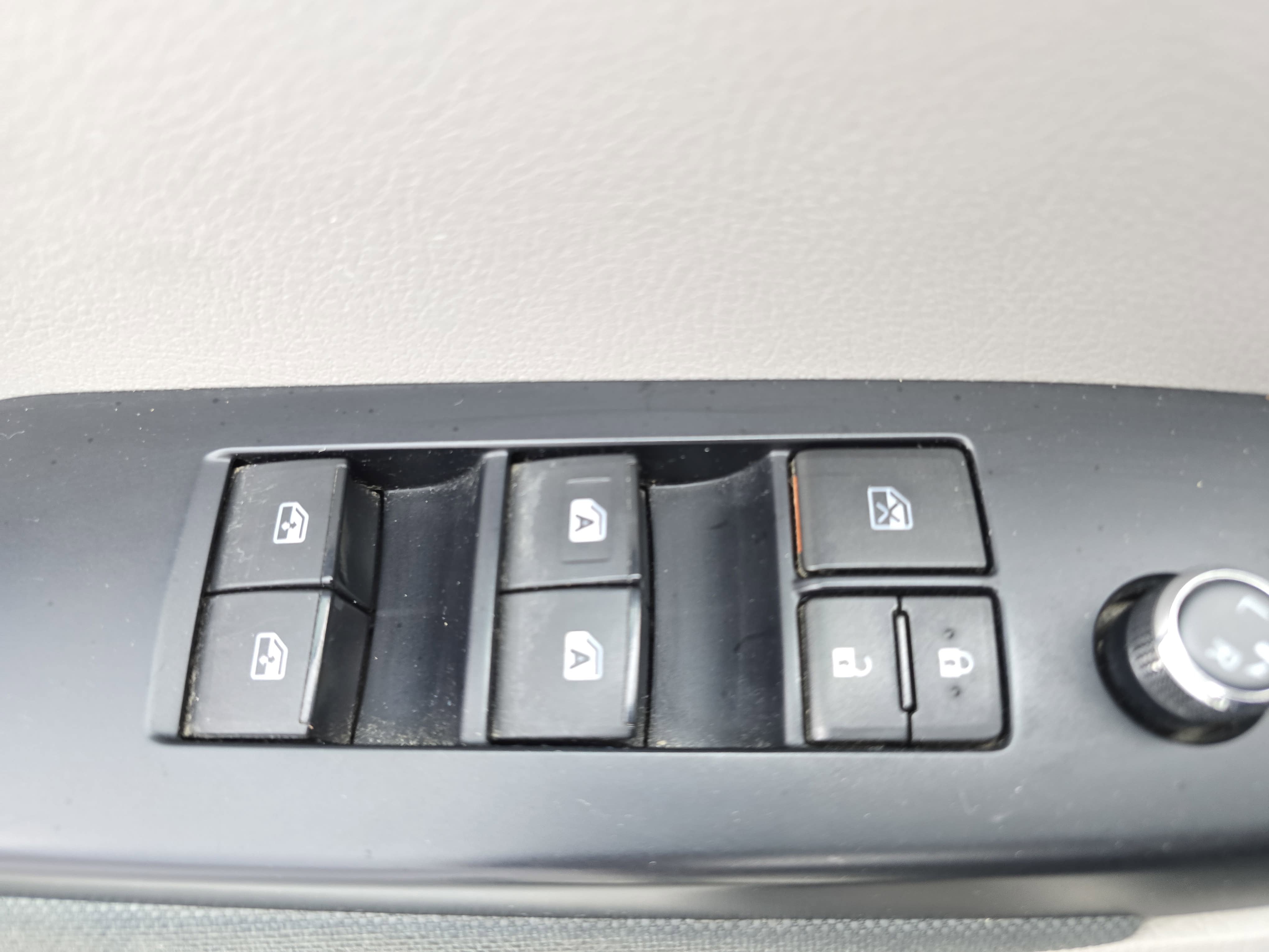 2015 Toyota Highlander LE