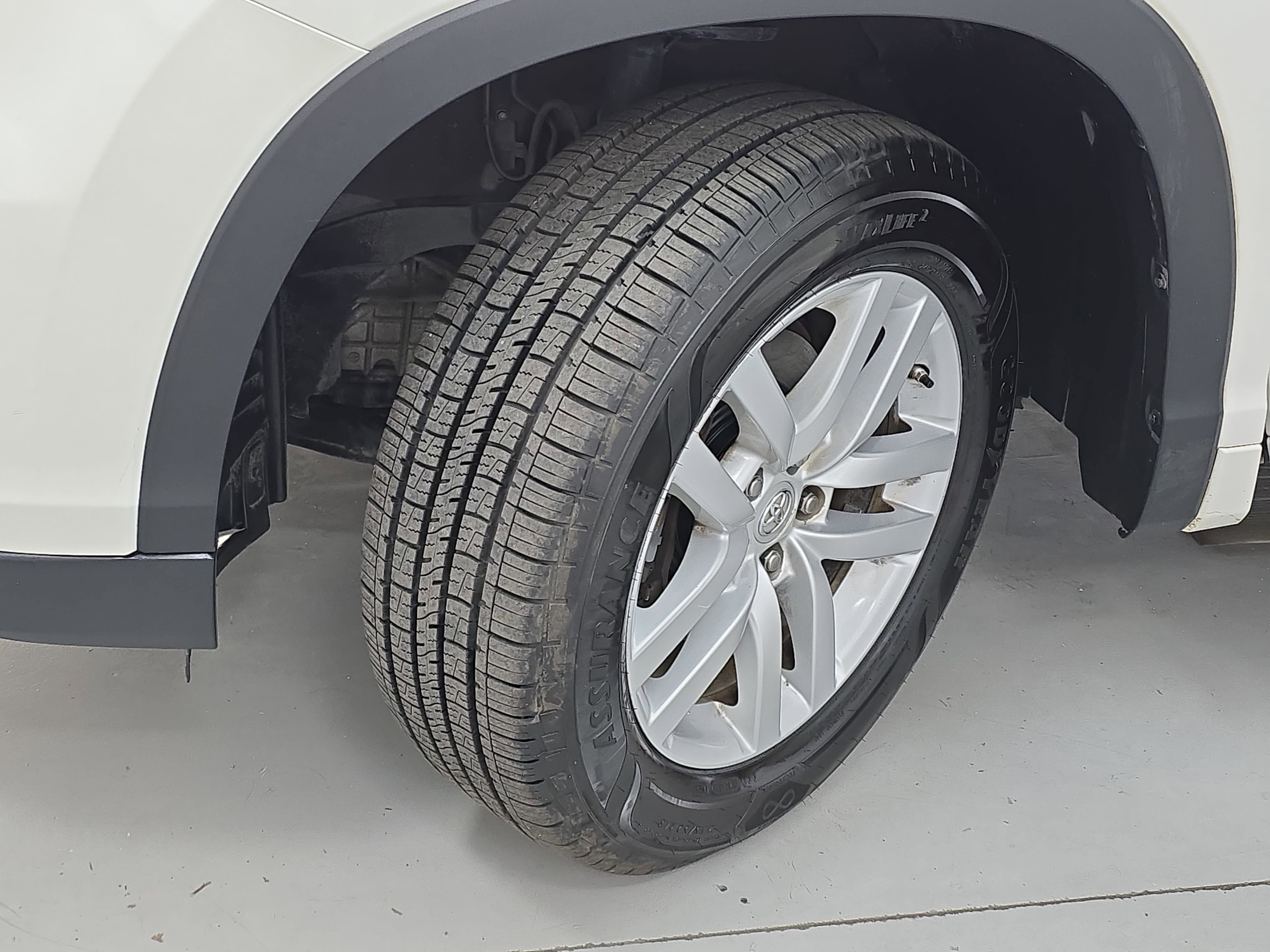 2015 Toyota Highlander LE