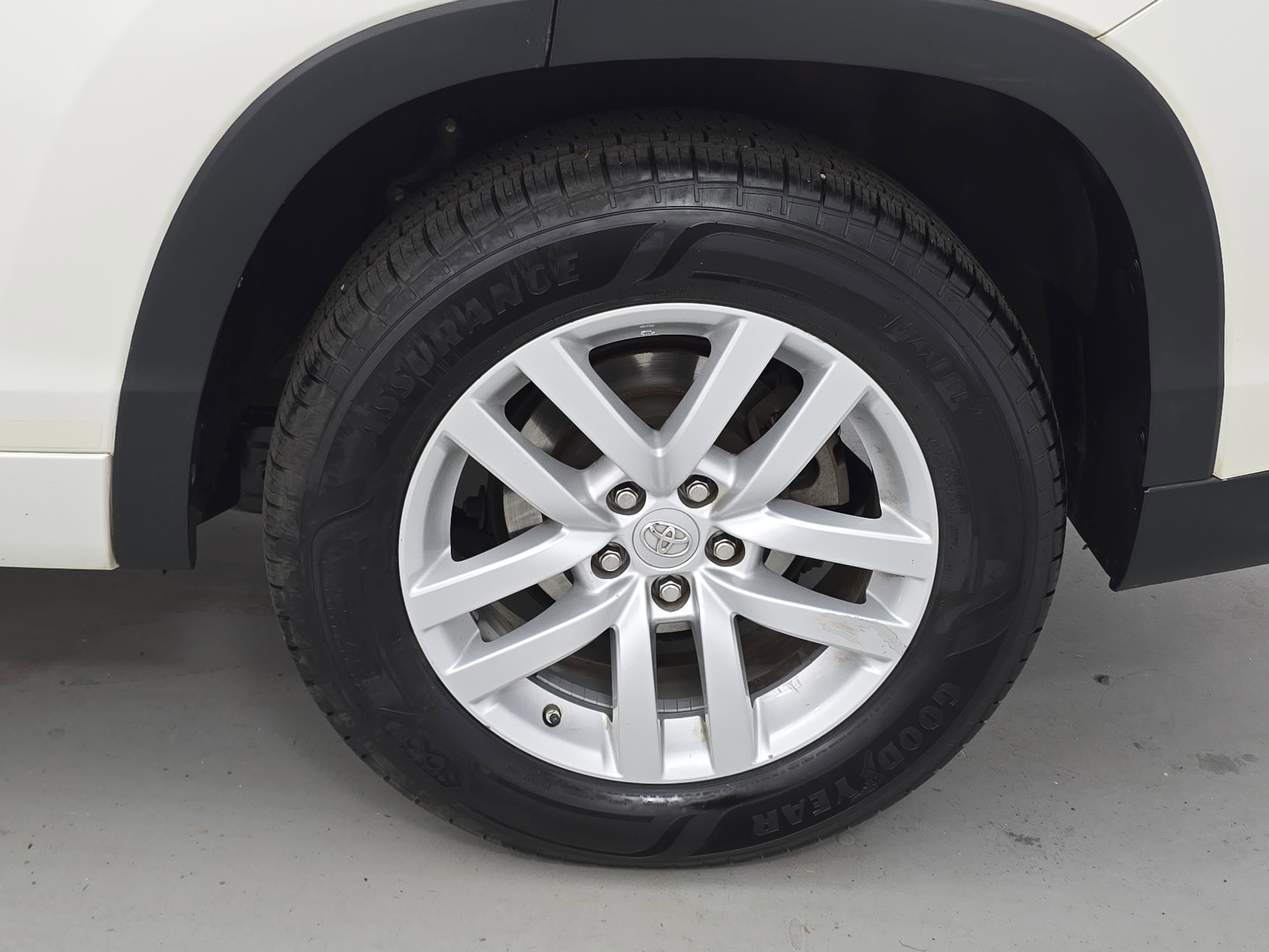 2015 Toyota Highlander LE