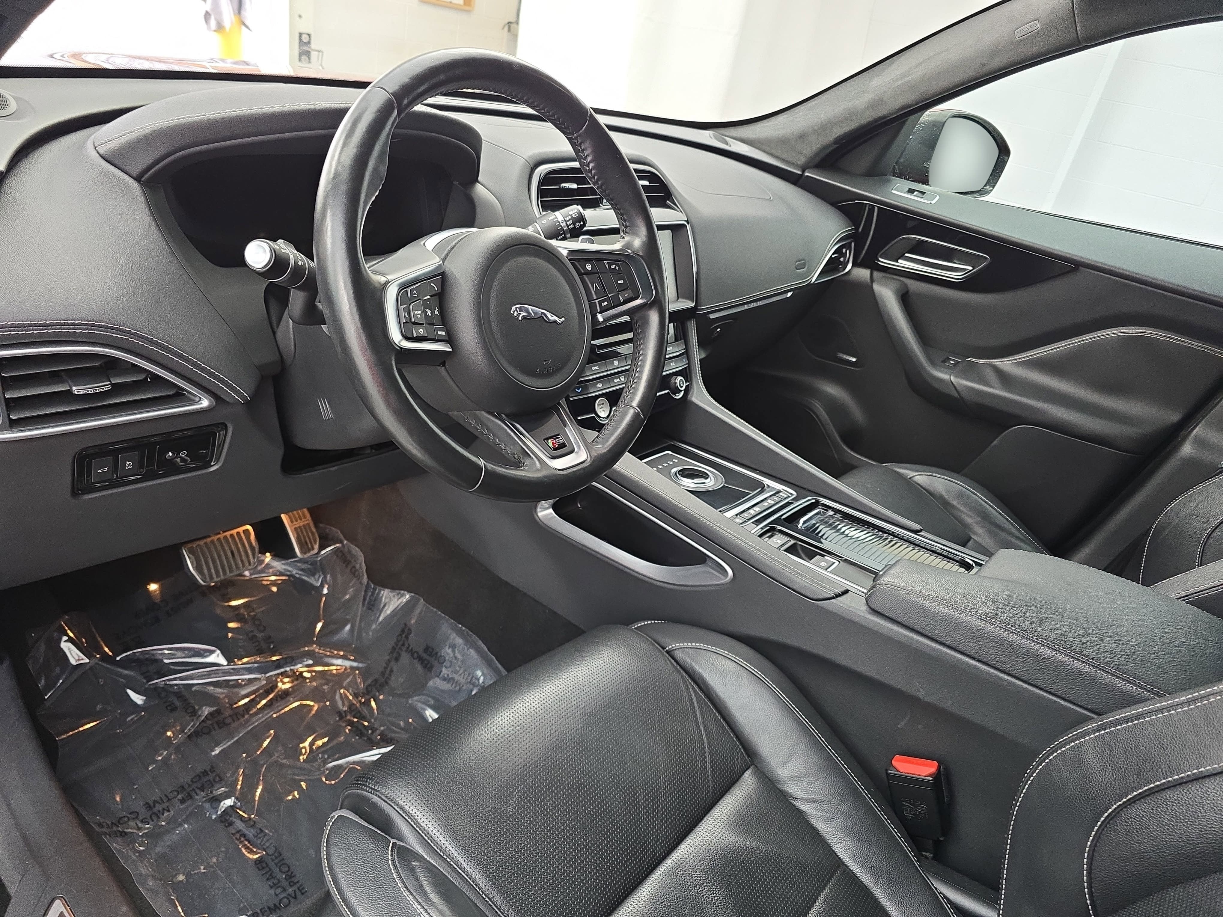 2019 Jaguar F-PACE S