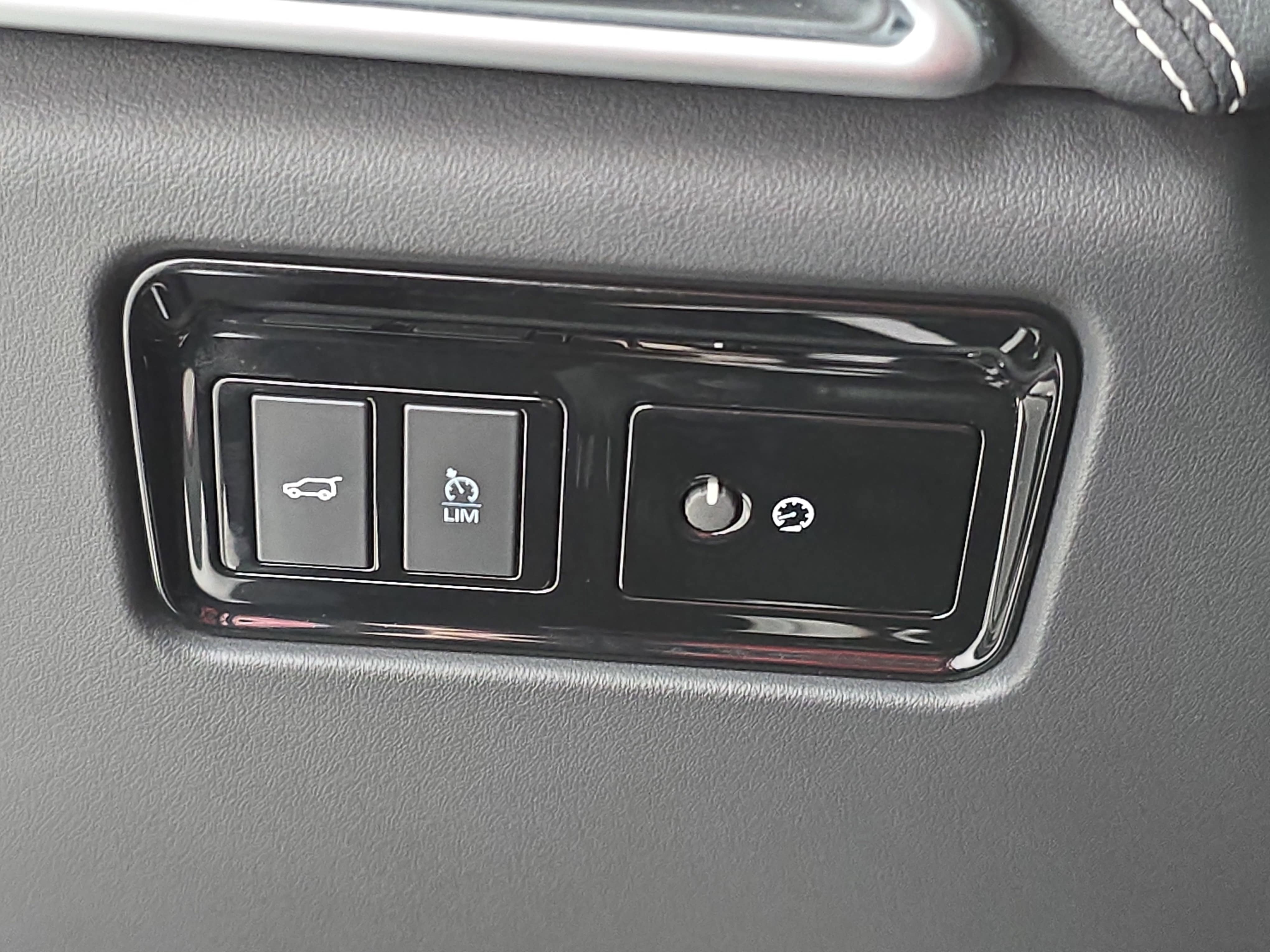 2019 Jaguar F-PACE S