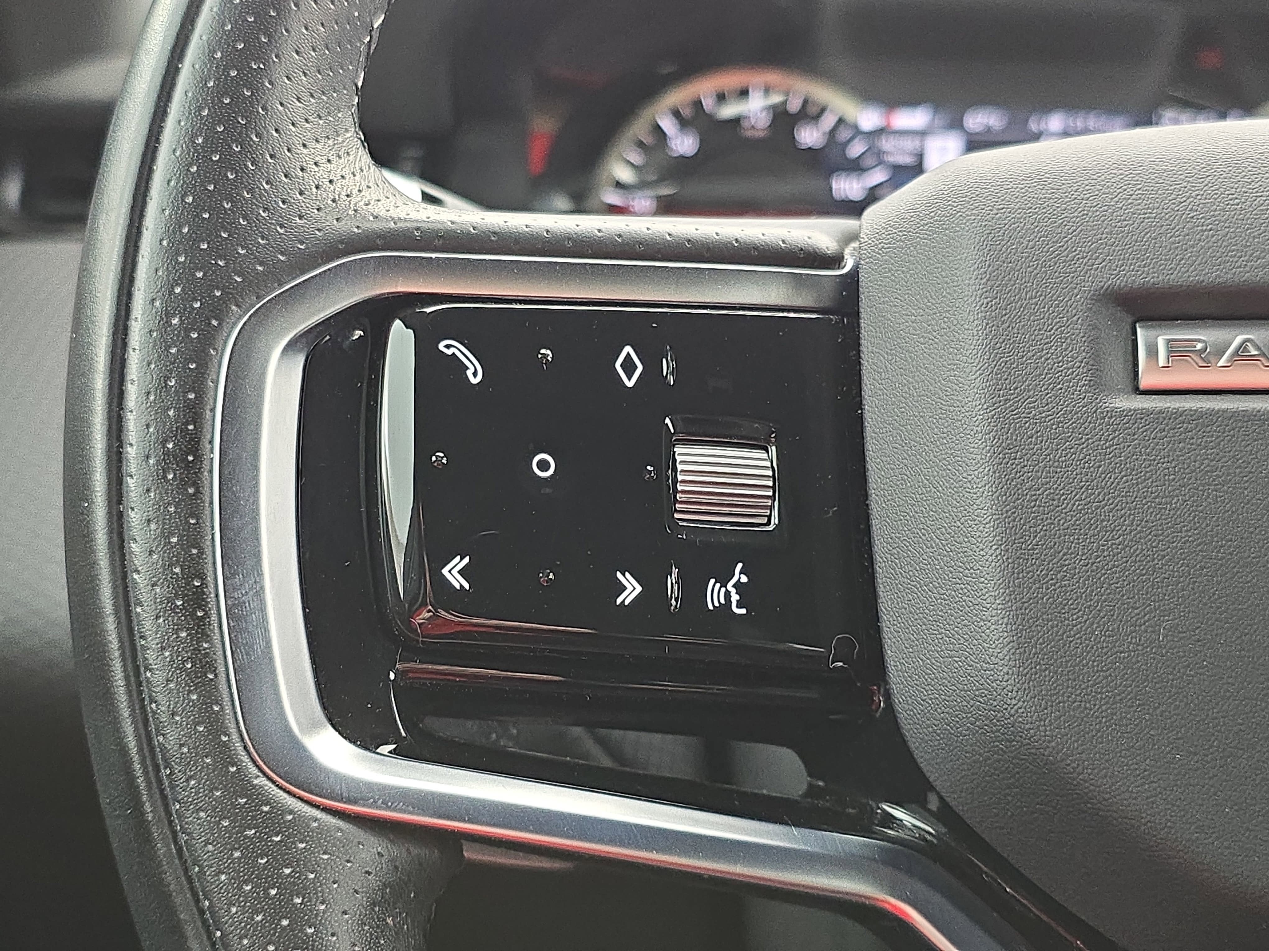 2022 Land Rover Range Rover Evoque R-Dynamic S