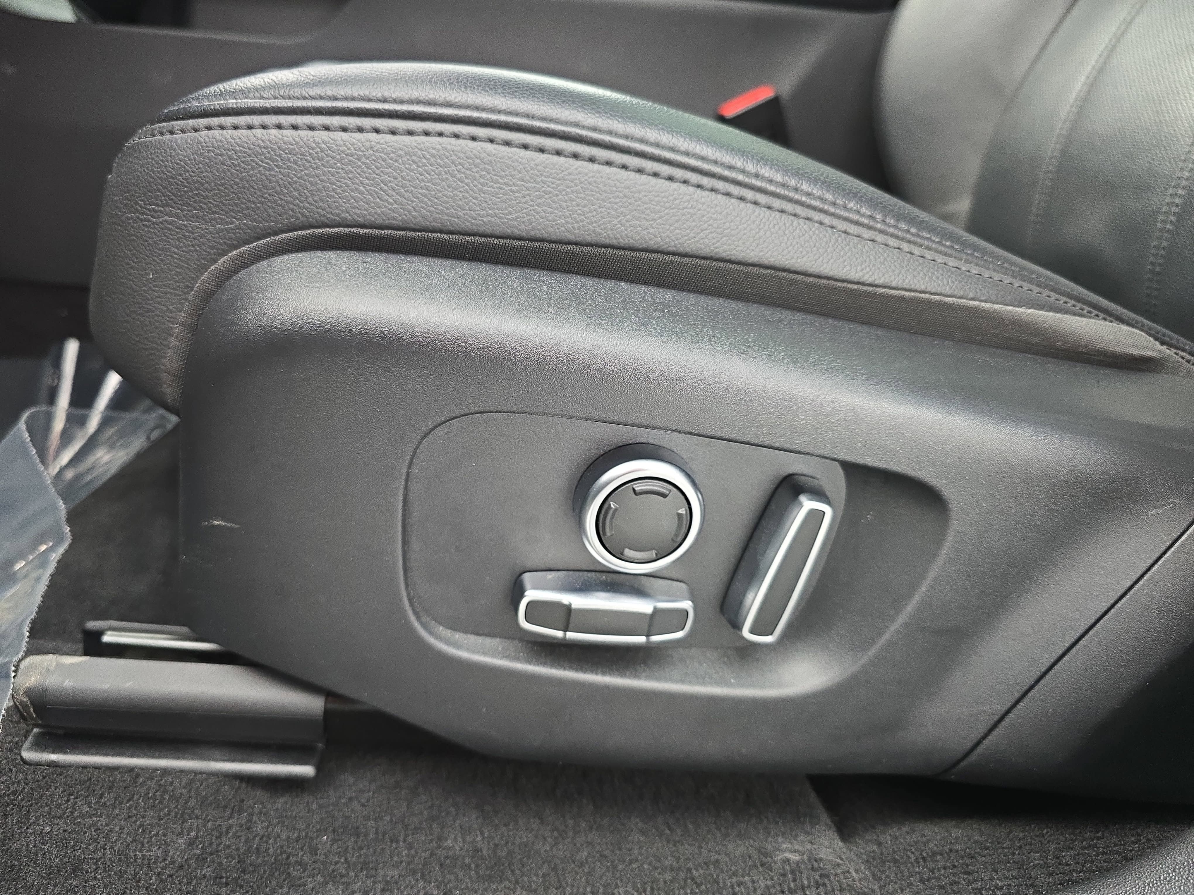 2022 Land Rover Range Rover Evoque R-Dynamic S