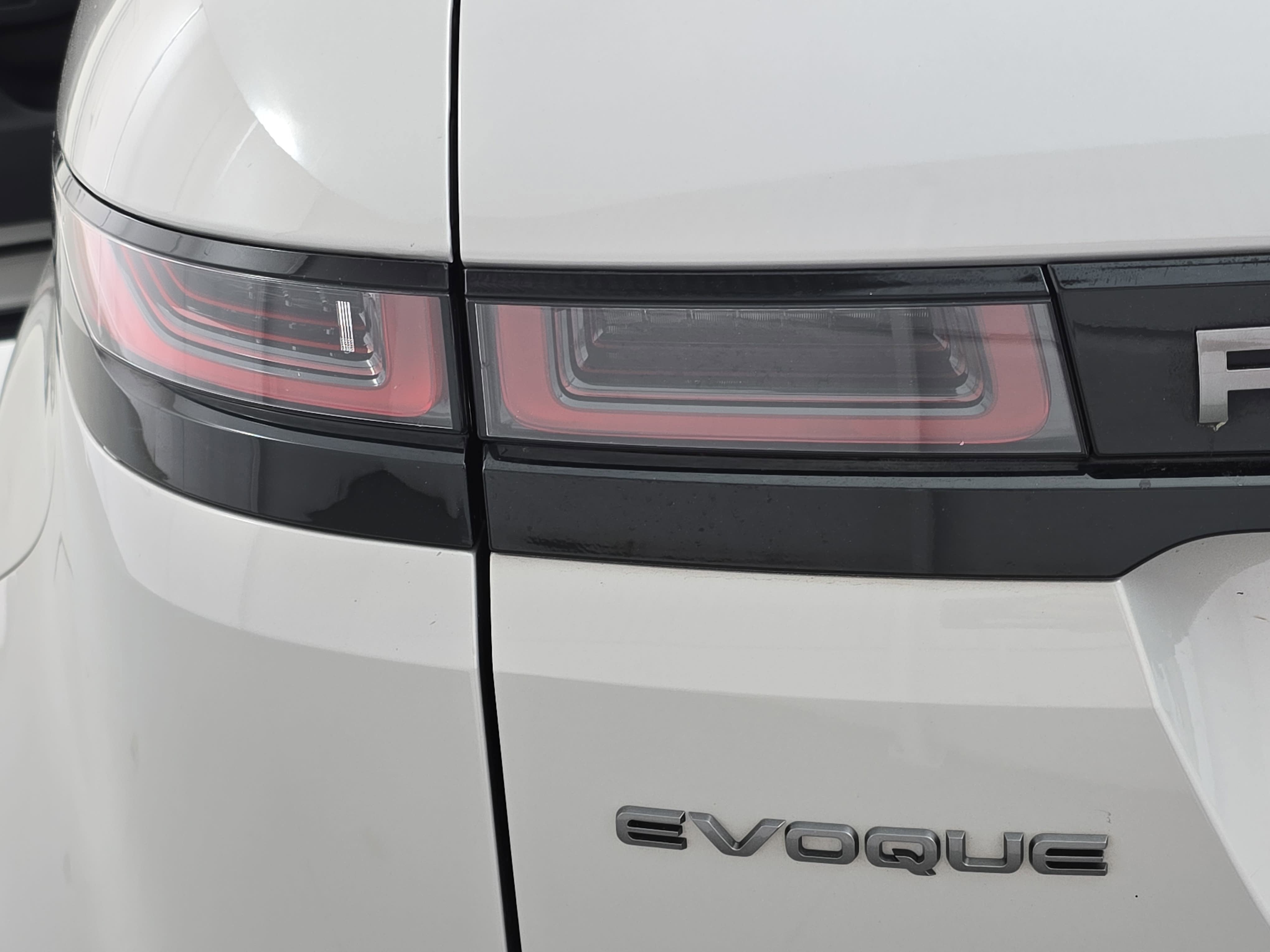 2022 Land Rover Range Rover Evoque R-Dynamic S