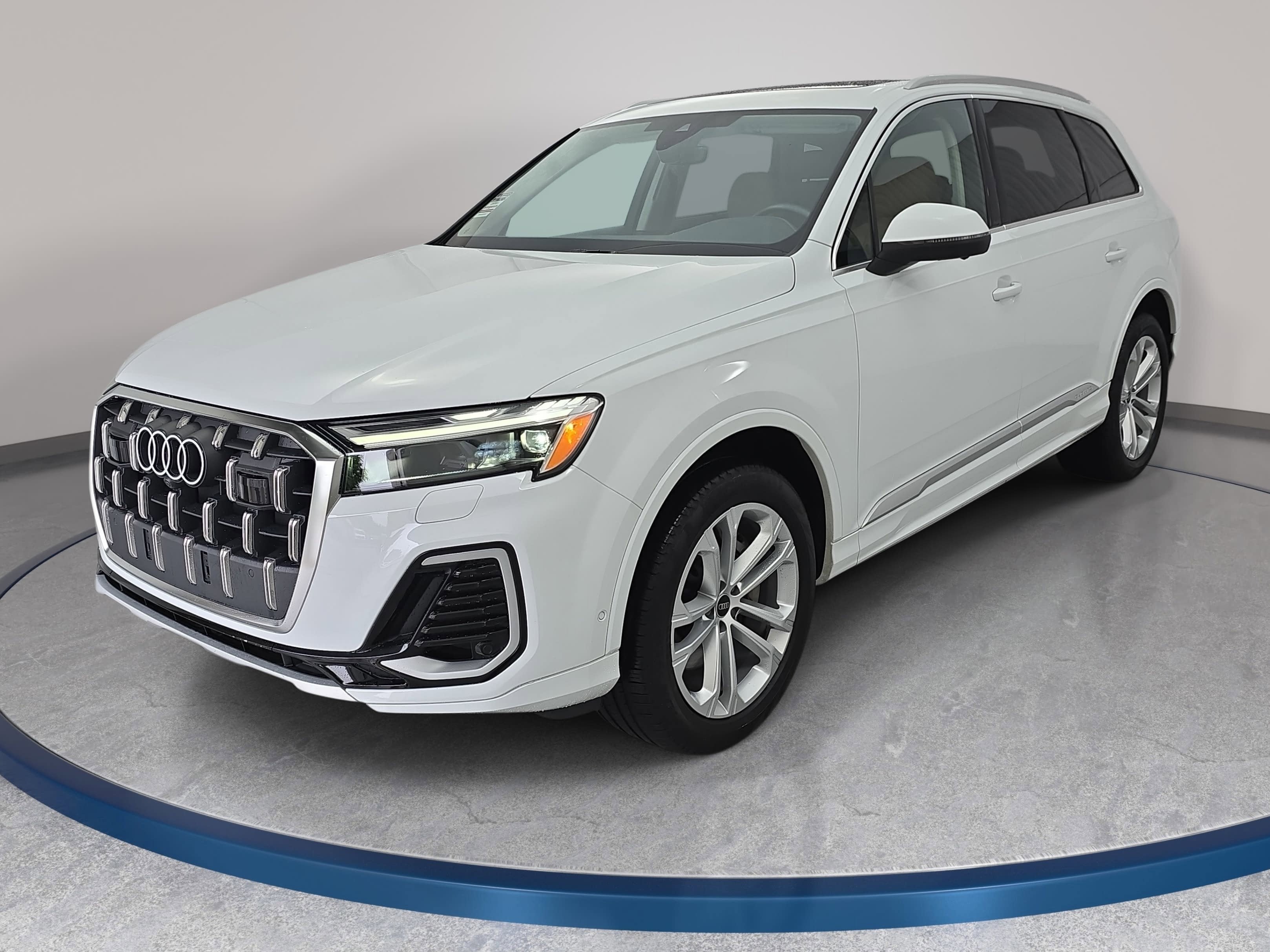 2025 Audi Q7 Premium Plus