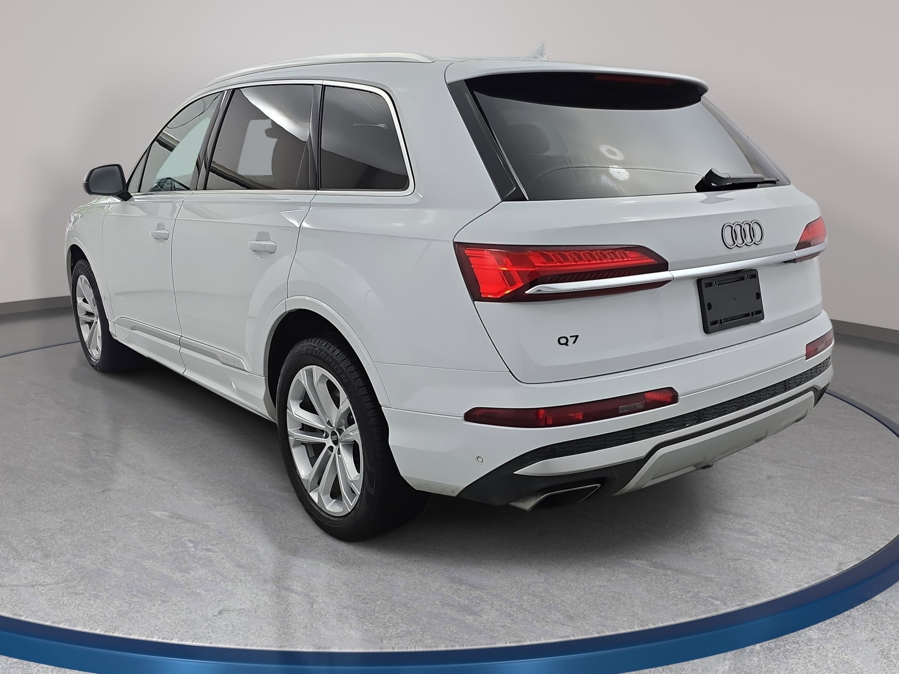 2025 Audi Q7 Premium Plus