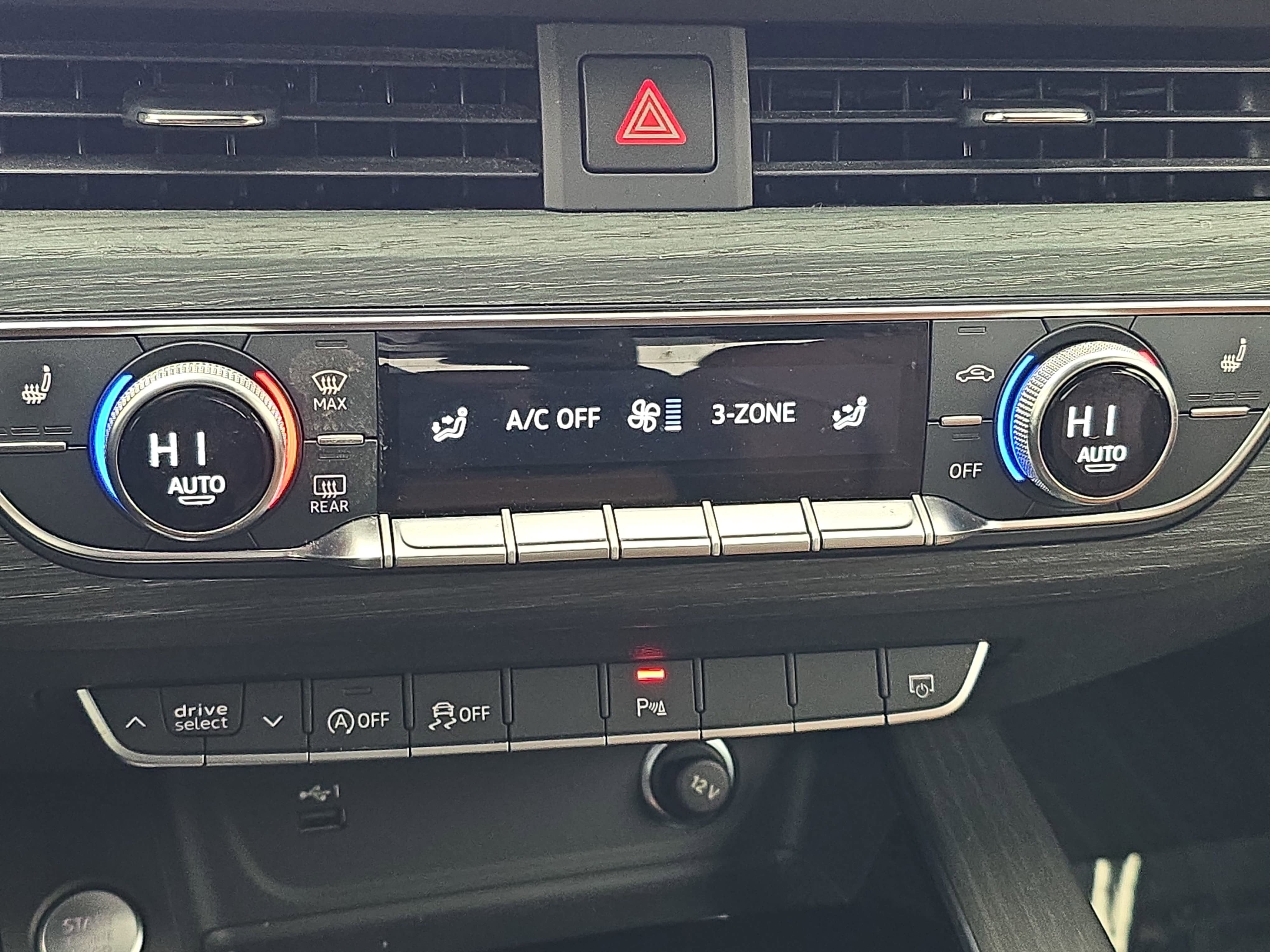 2023 Audi A4 Sedan S line Premium Plus