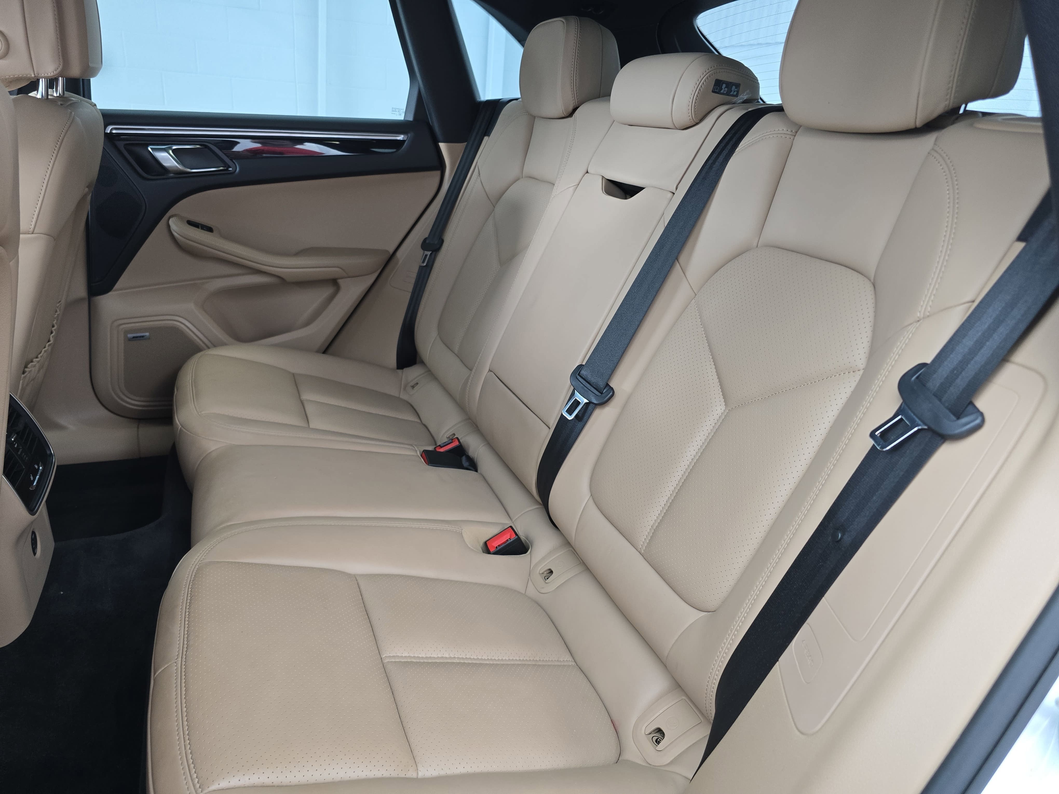 2019 Porsche Macan Base