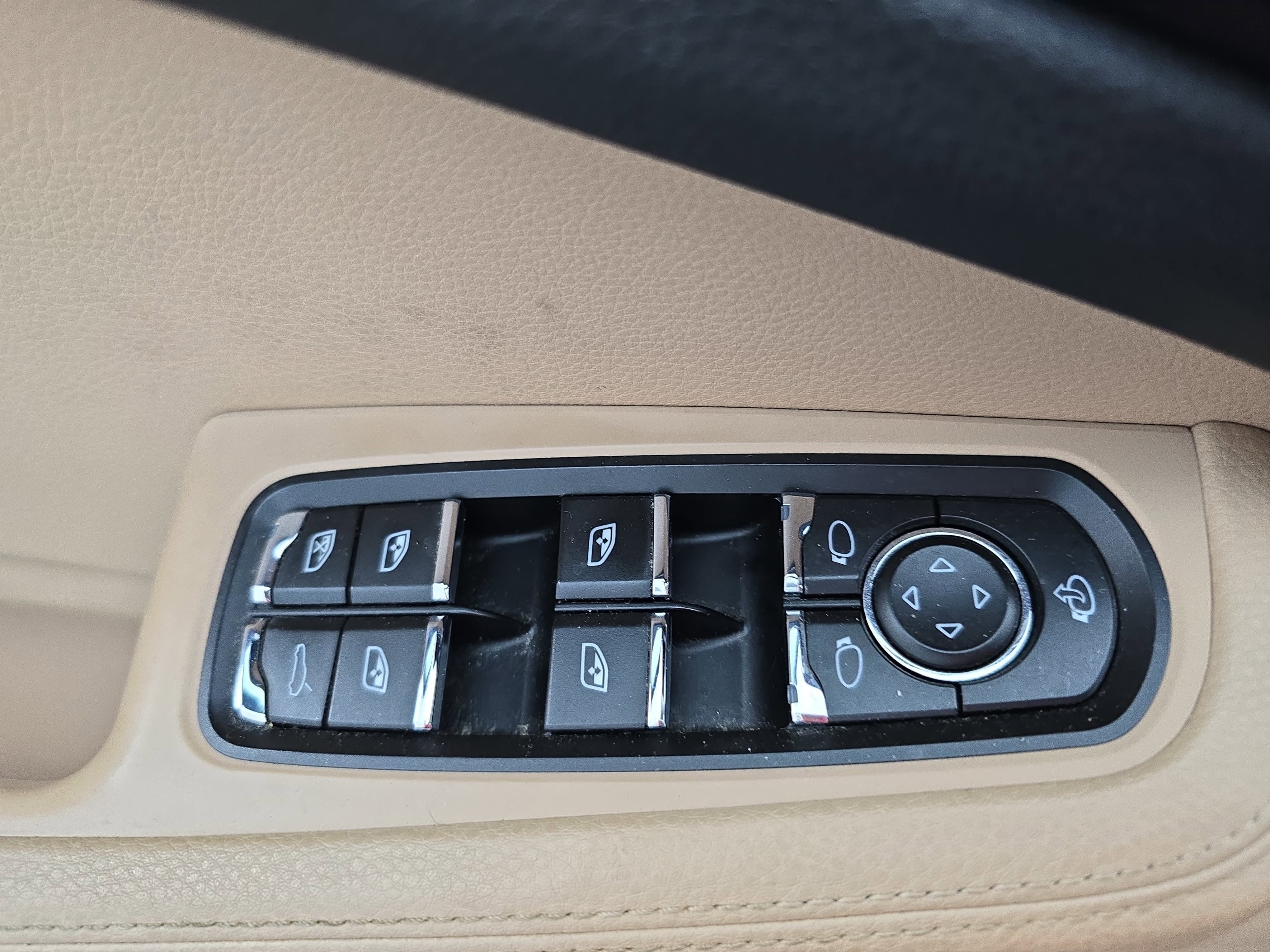 2019 Porsche Macan Base