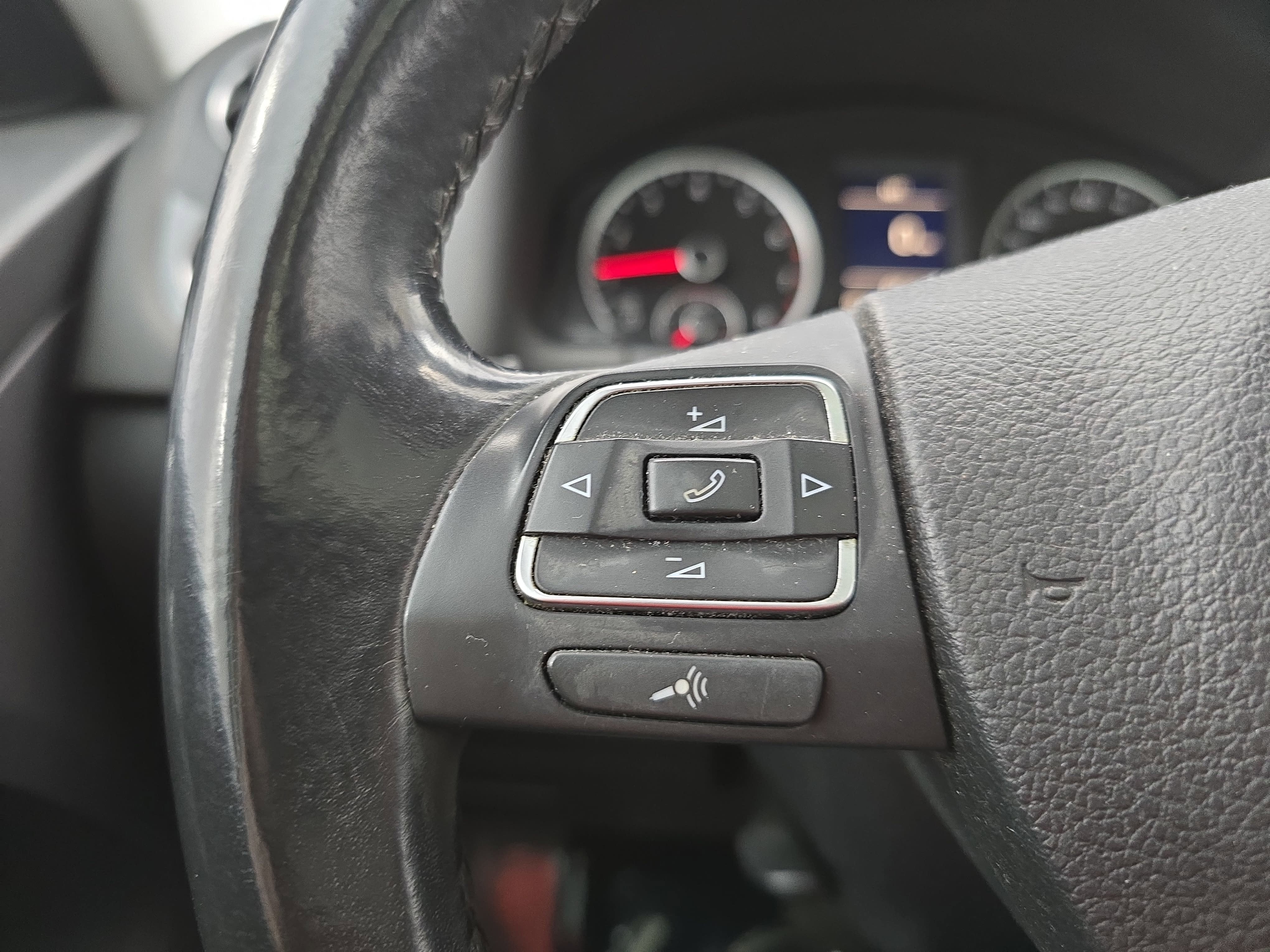 2013 Volkswagen Tiguan SE
